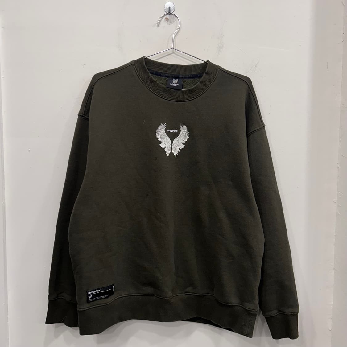 라이프워크 윙 로고 기모 오버핏 맨투맨 상품이미지2