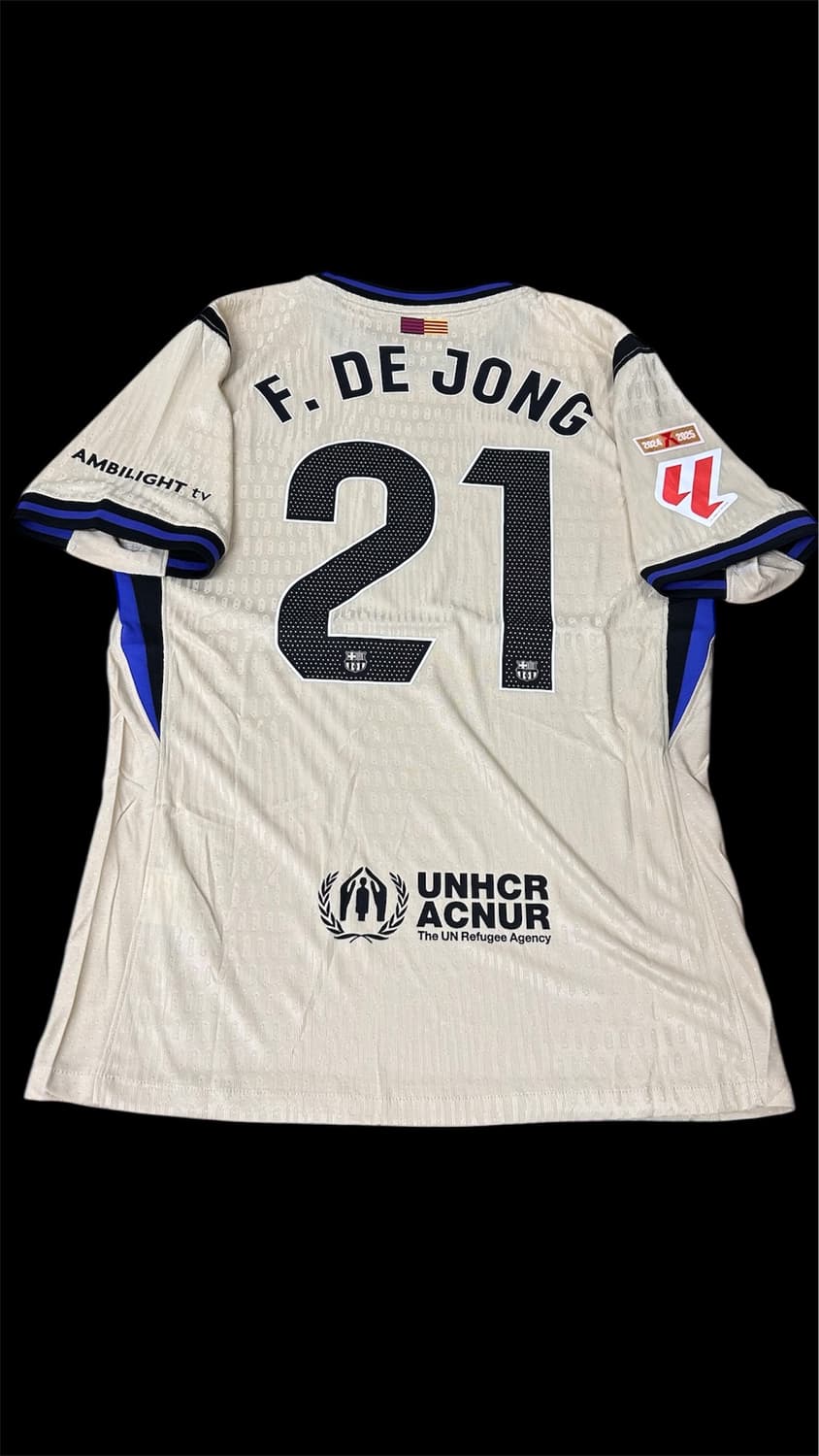 25-26 바르셀로나 어웨이 어센틱 데용 리그버전 유니폼  상품이미지2