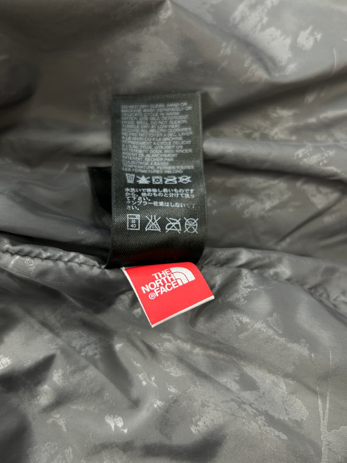 노스페이스 레드 경량패딩 L  상품이미지9