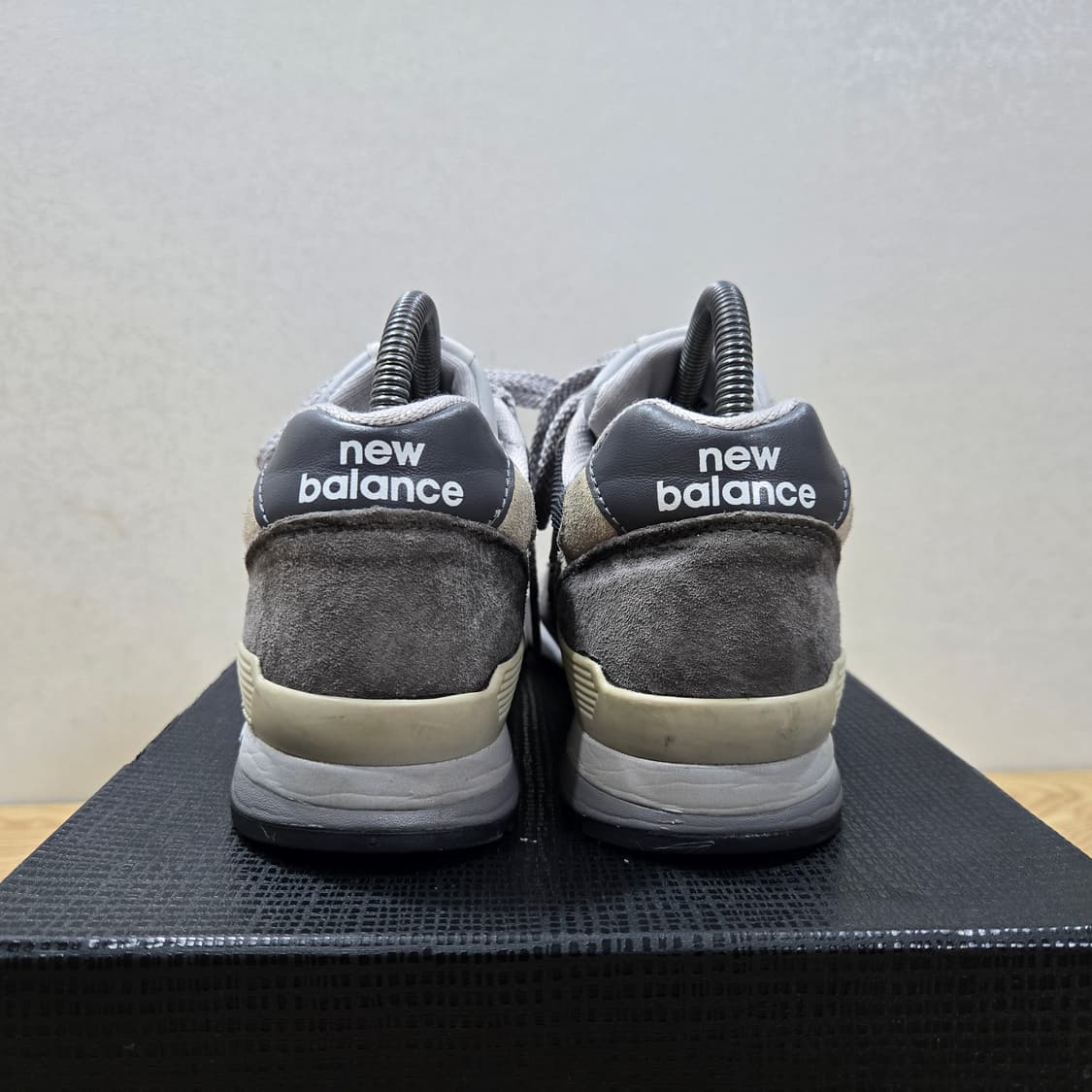 240 뉴발란스 996 그레이 상품이미지4
