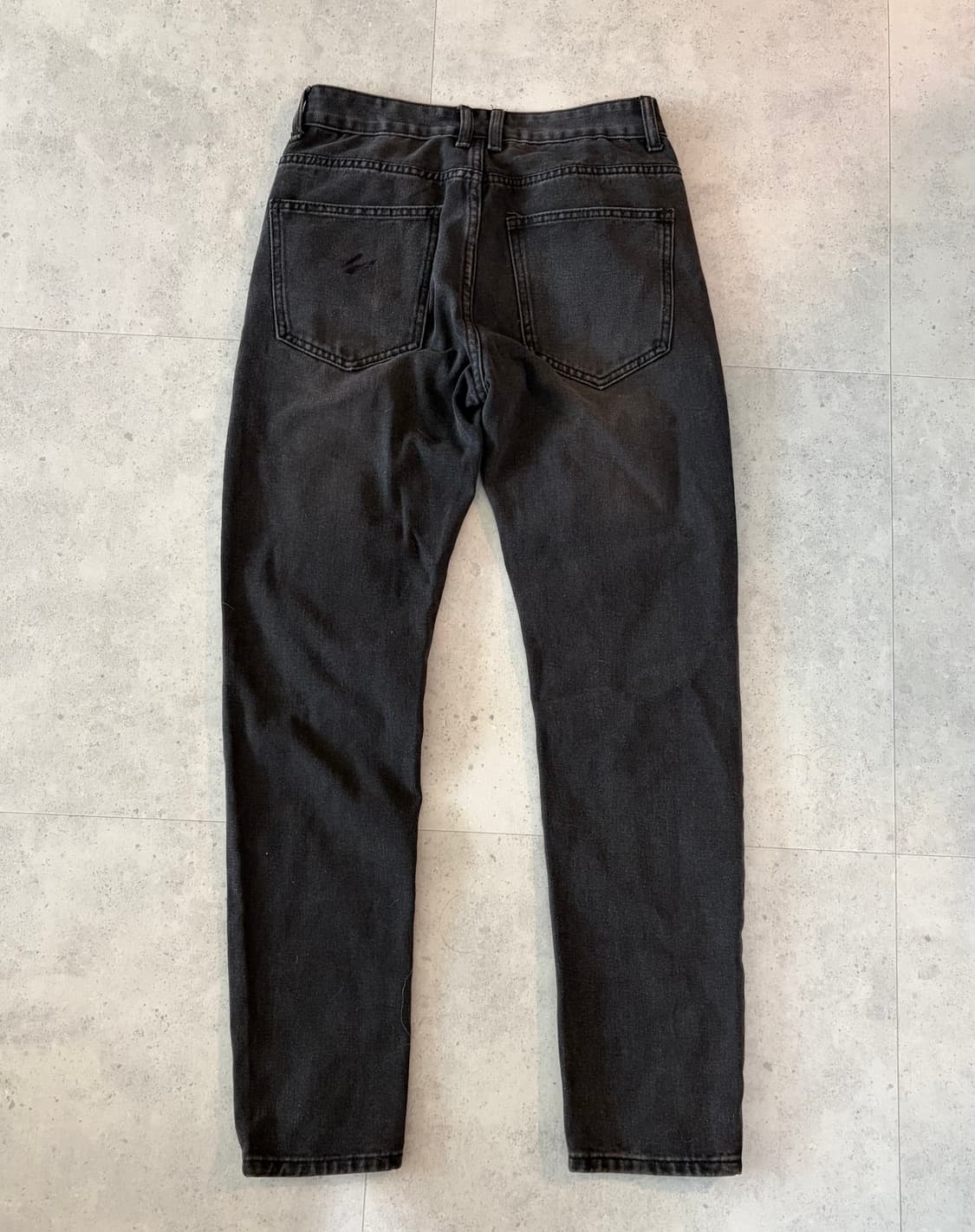 해골 자수 검정 데님팬츠 상품이미지2