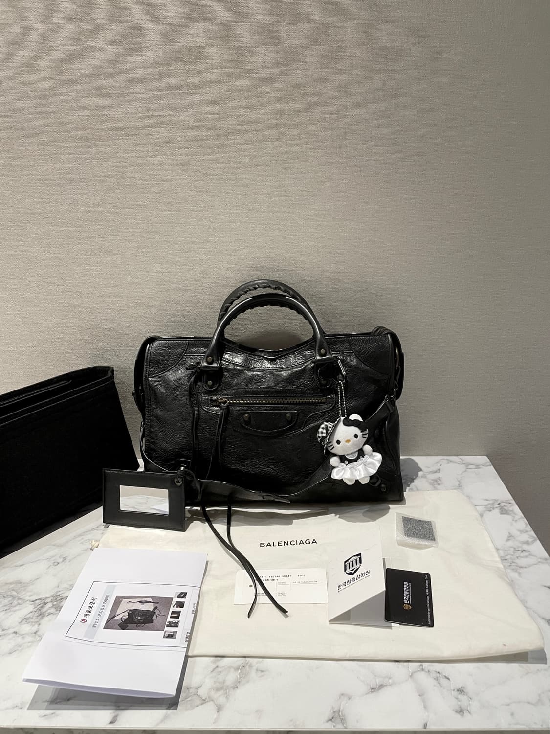 정품 발렌시아가 모터백 미디움 상품이미지1