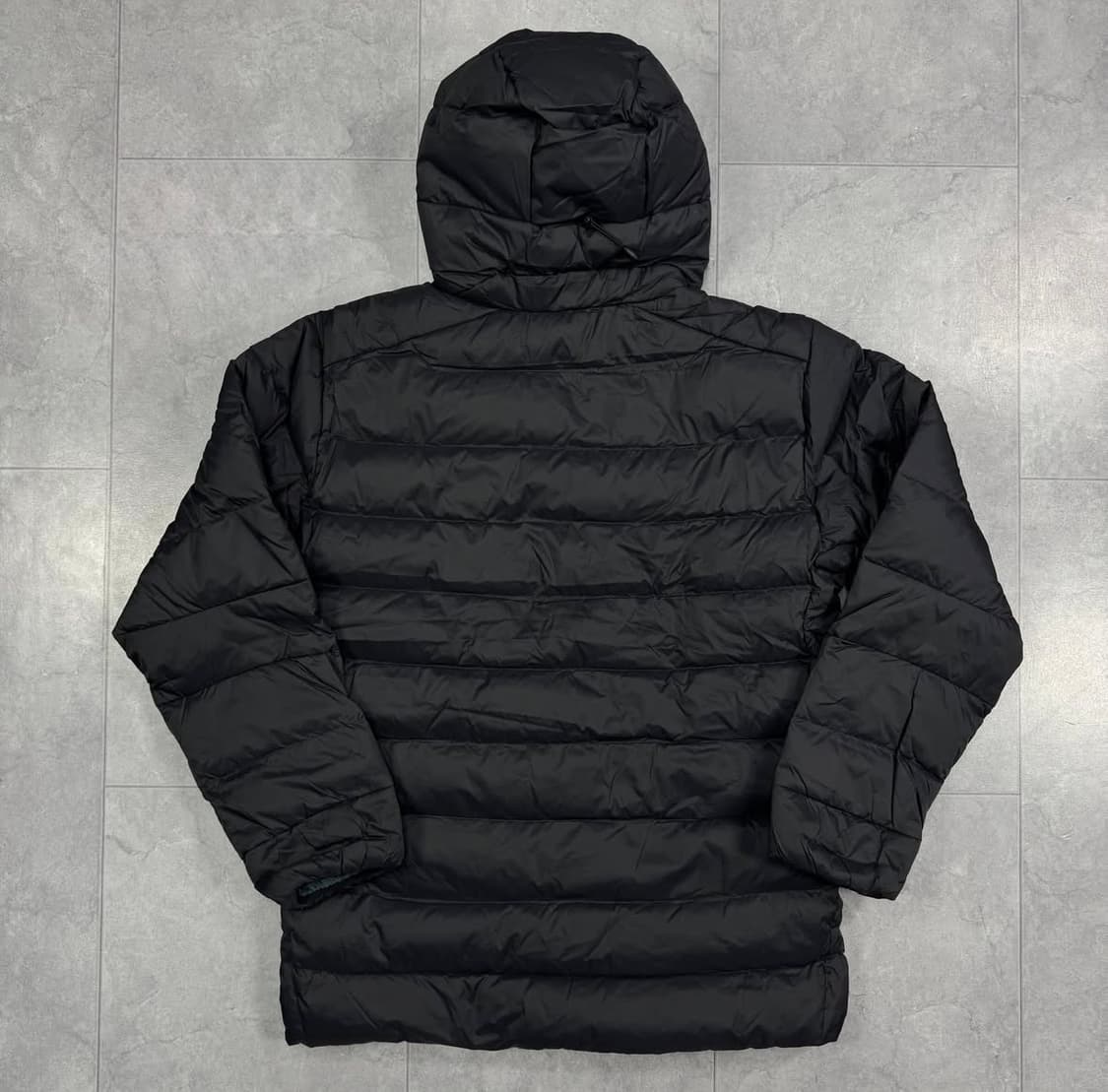 아크테릭스 경량패딩 다크 매직 상품이미지3