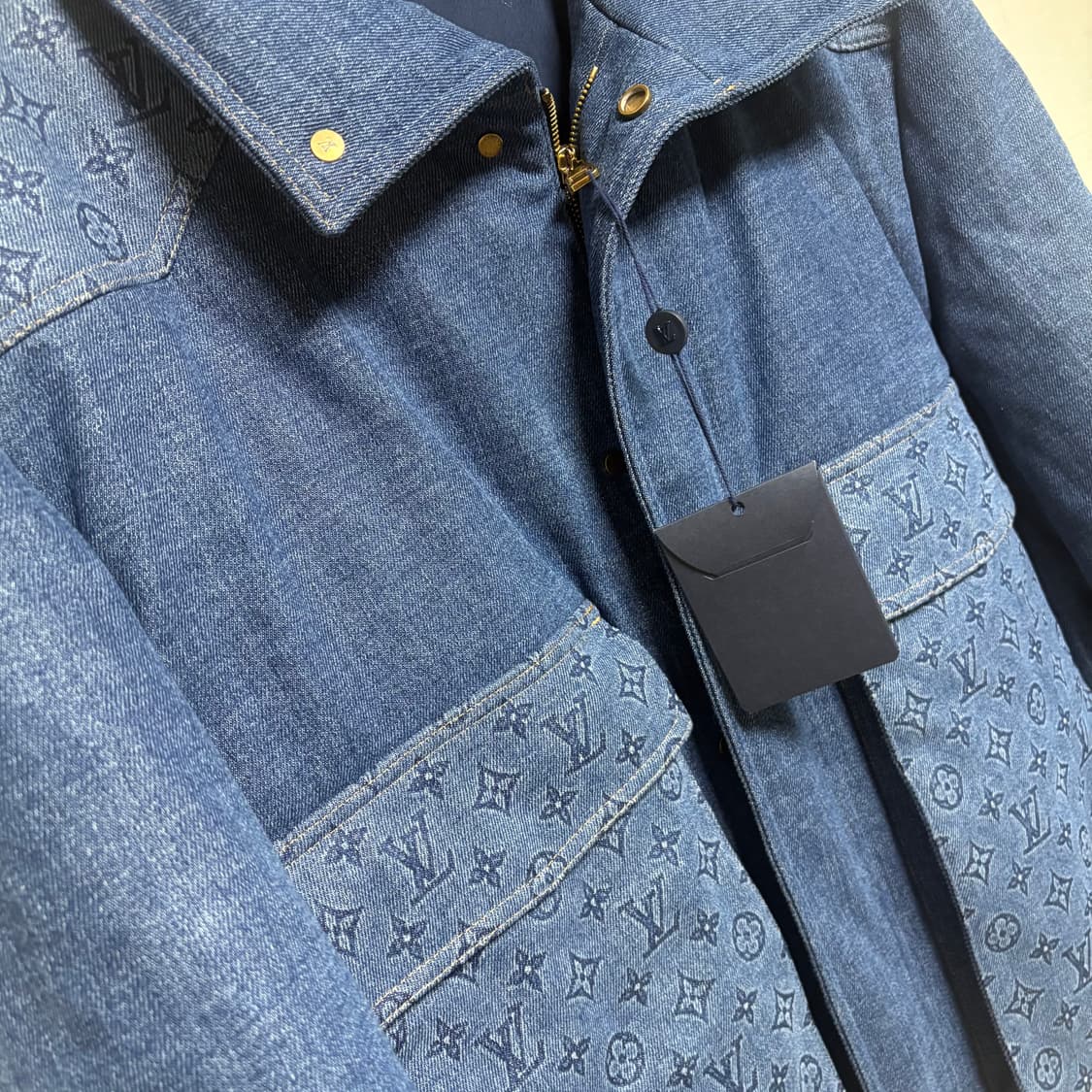 [50/새상품급] 루이비통 모노그램 데님 패딩 상품이미지2