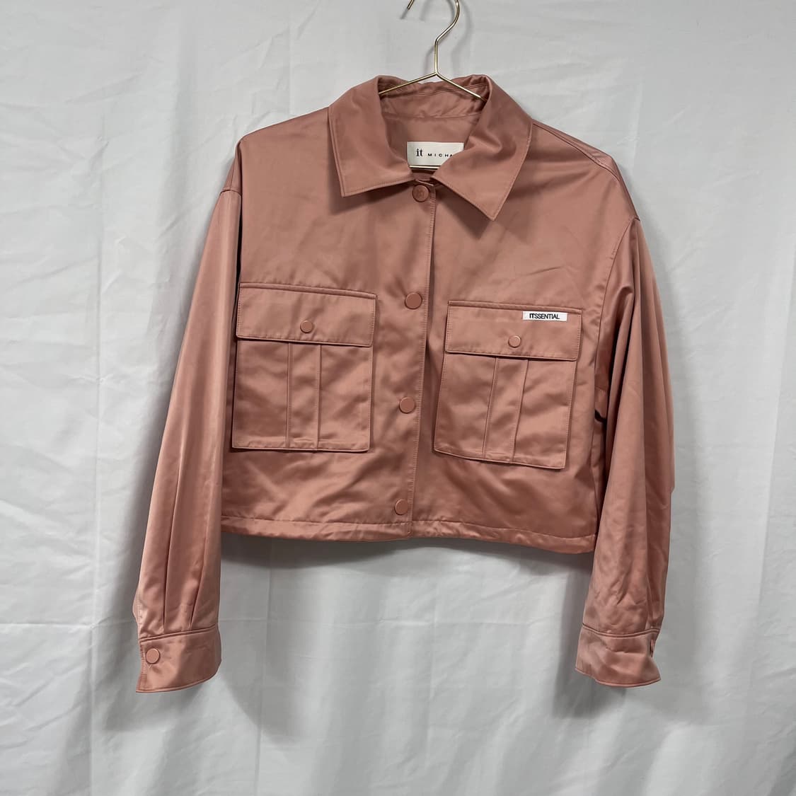 24FW 잇미샤(IT MICHAA) 플랩 스탠카라 점퍼 상품이미지2