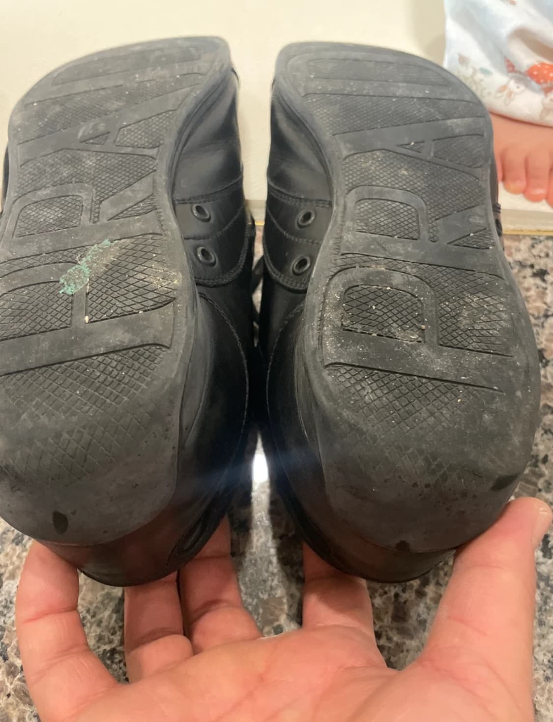 프라다 블랙 가죽 스니커즈 상품이미지6