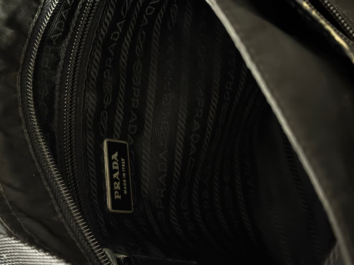 프라다 포코노 크로스백 블랙 상품이미지7