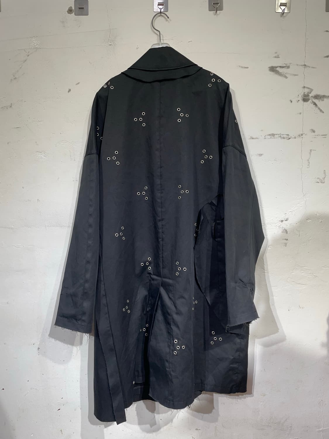 16ss 라프시몬스 아일렛 블랙 데미지 롱코트 46 상품이미지8