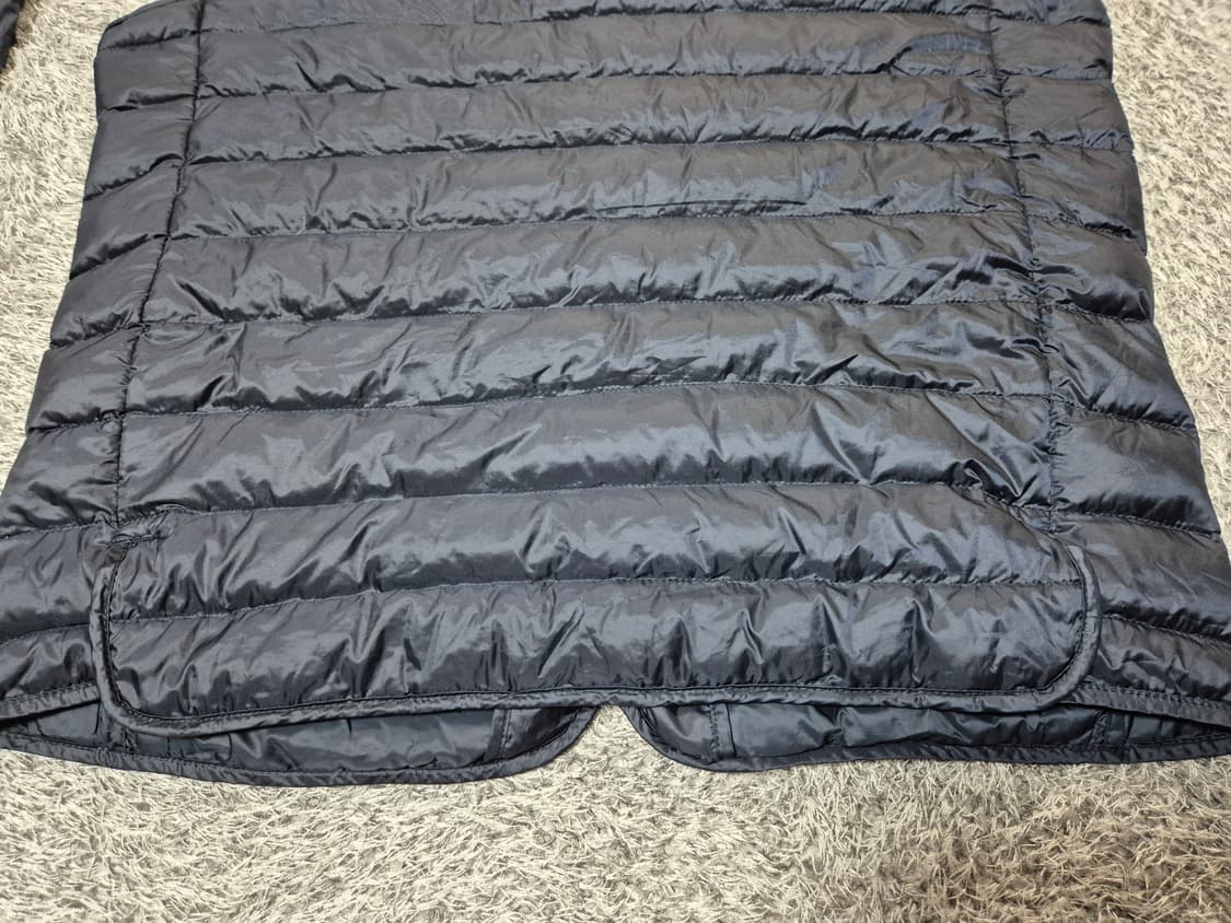 유니클로 여성 경량 다운 패딩 조끼 M 상품이미지4