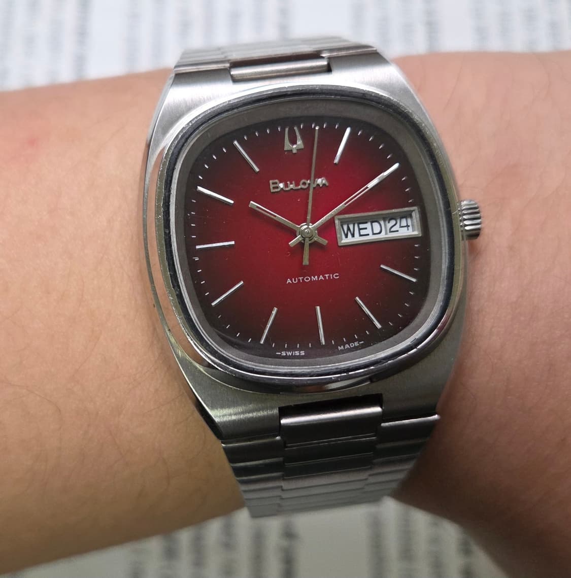 빈티지 부로바 테레비 데이데이트 투톤 레드버건디 뻐뻐시 브슬 ver.
 상품이미지10