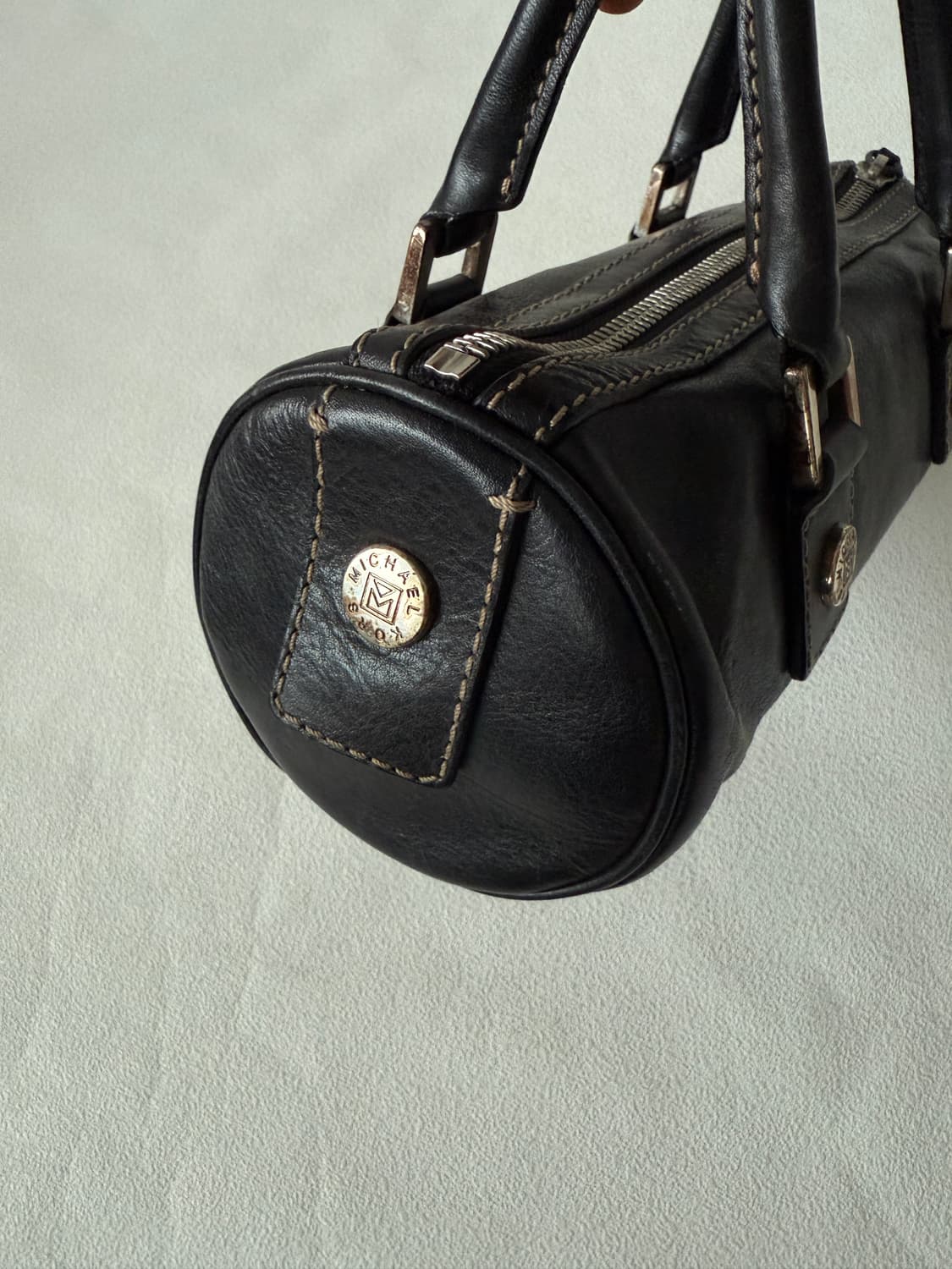 마이클코어스(MICHAEL KORS) 레더 원통 토트백 상품이미지7