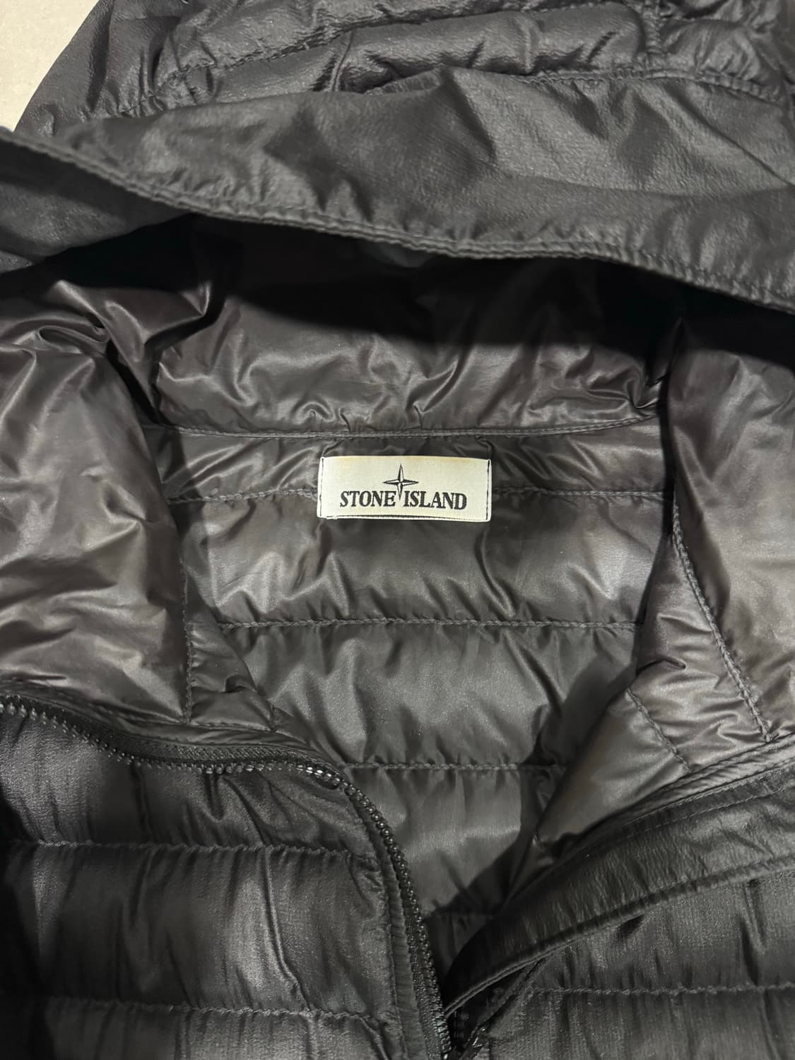 [당일출고,풀박스] 스톤아일랜드 바이오 립스탑 경량패딩 L 상품이미지4