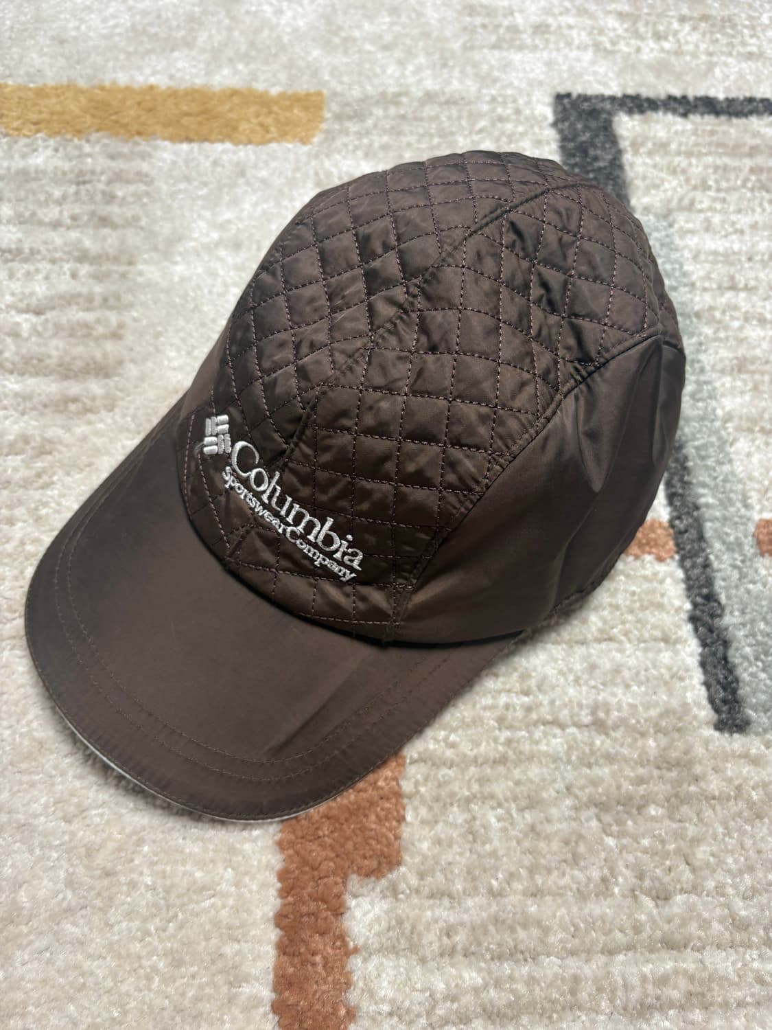콜럼비아 Columbia 퀄팅 캡 상품이미지1