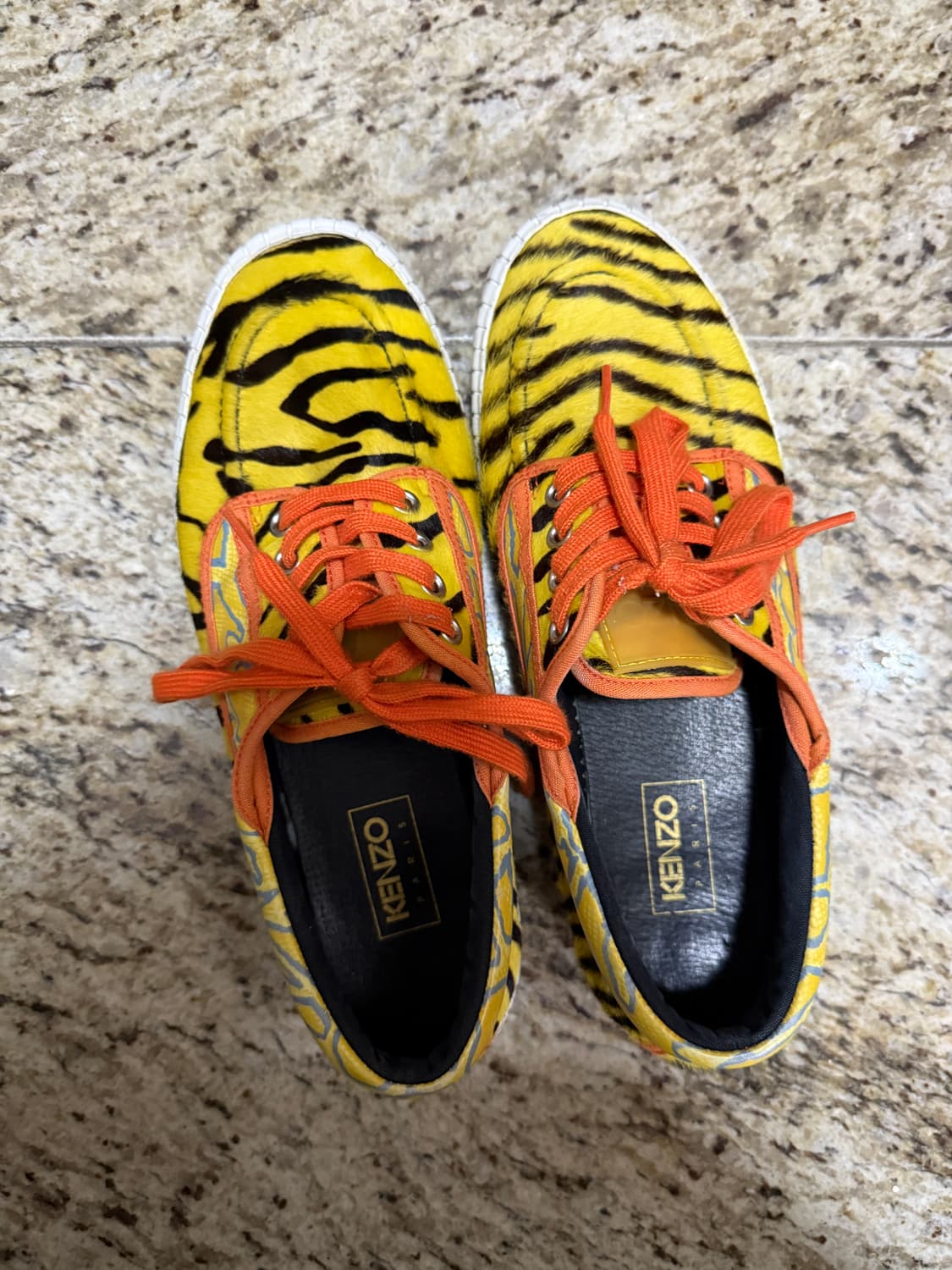 겐조 송치 스니커즈 상품이미지1