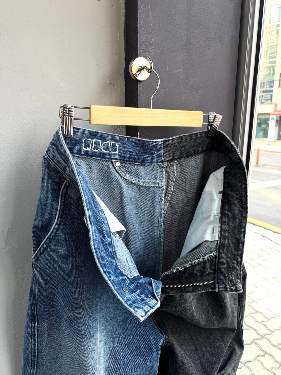 34/ 아더에러 이클립스 투톤 데님 팬츠 상품이미지5