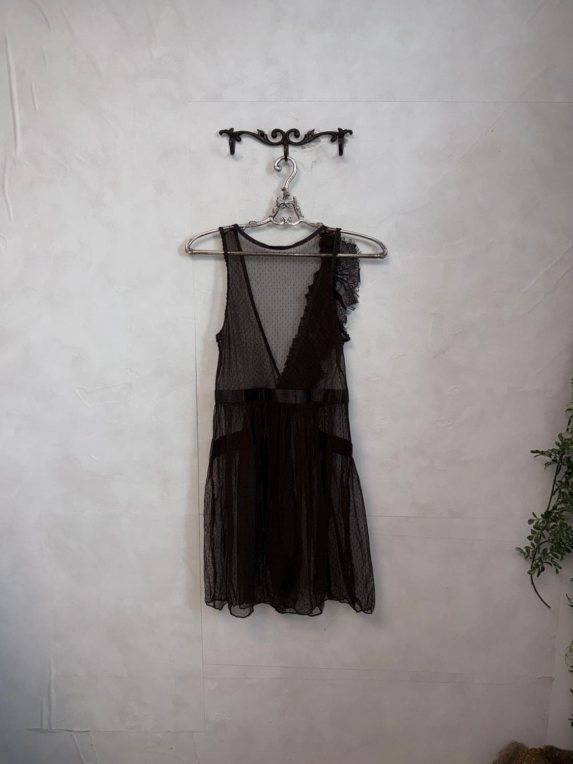 Dark brown ruffle lace button mesh ops 상품이미지8