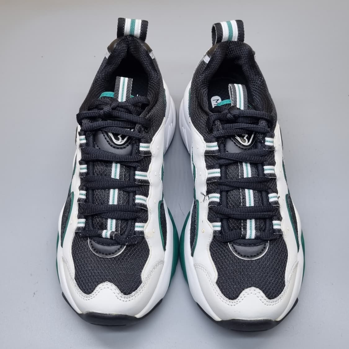 스케쳐스 딜라이트3 운동화 220 상품이미지2