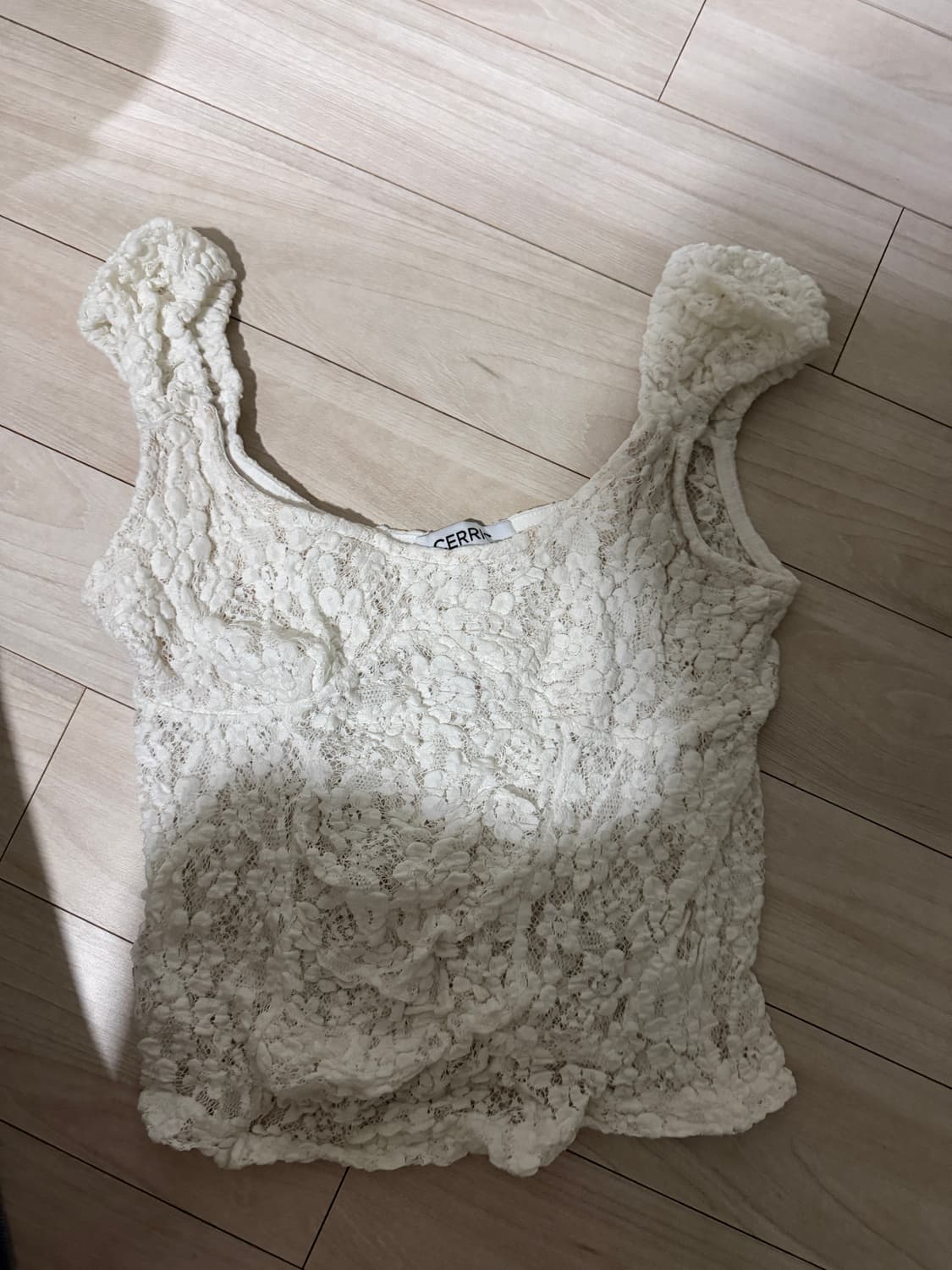 세릭 cerric 레이스 나시 셔링 탑 상품이미지2