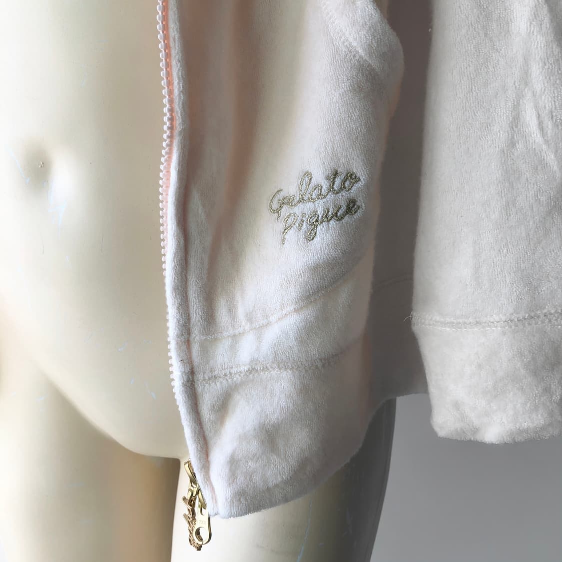 젤라또피케 페일 피치 후드 집업 상품이미지3