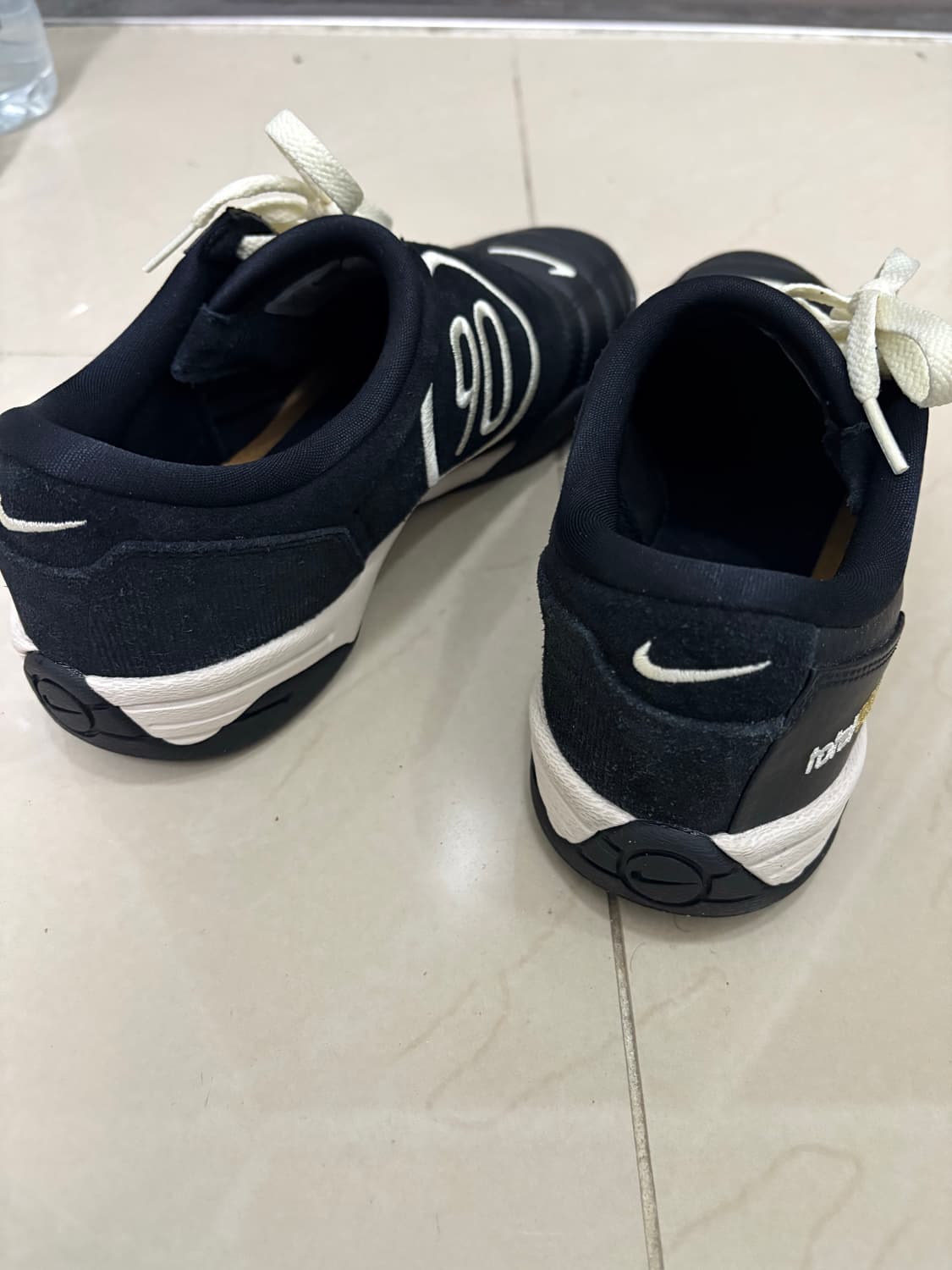 나이키 토탈90 블랙 270 상품이미지3