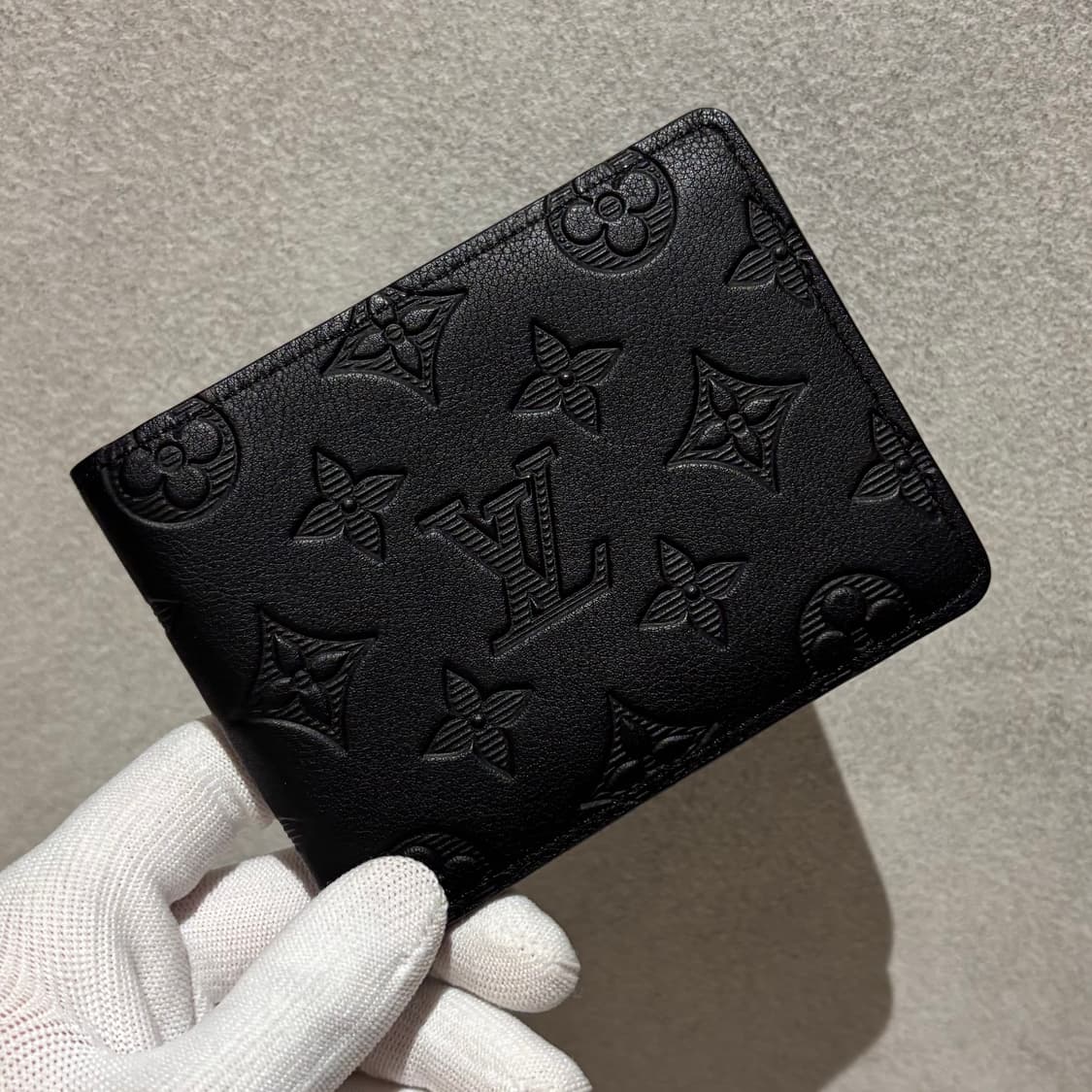 루이비통 쉐도우 반지갑 상품이미지1