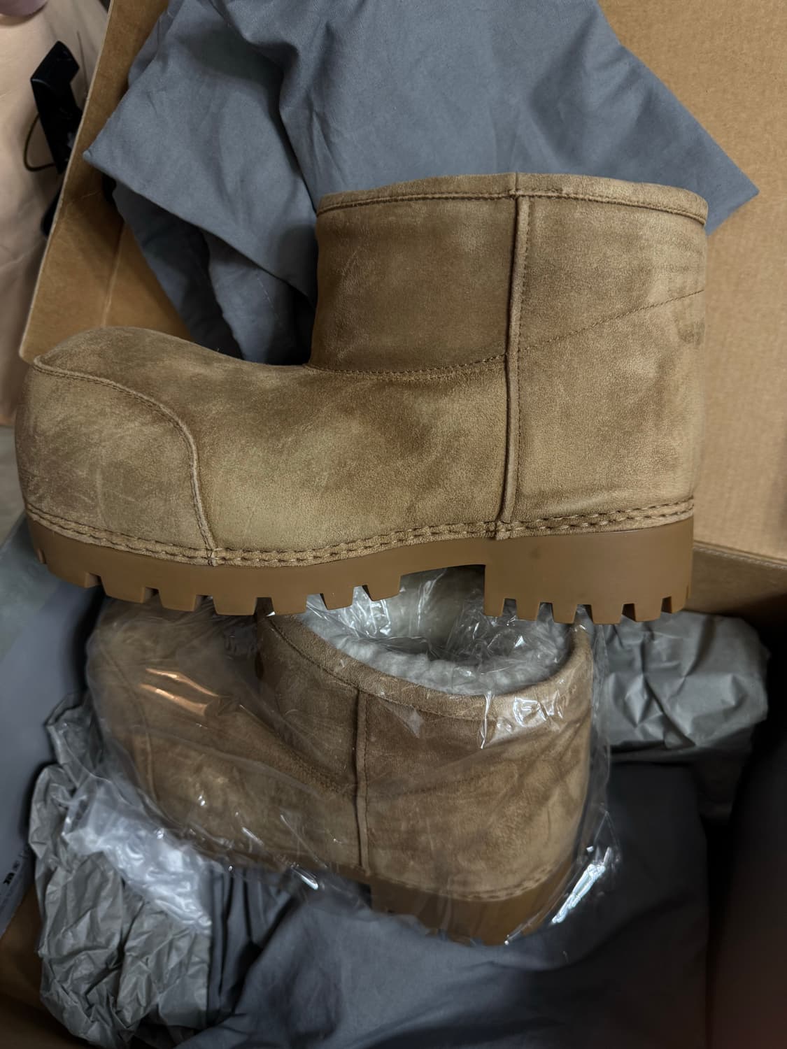 Balenciaga  ALASKA FUR 알래스카 퍼부츠 상품이미지2