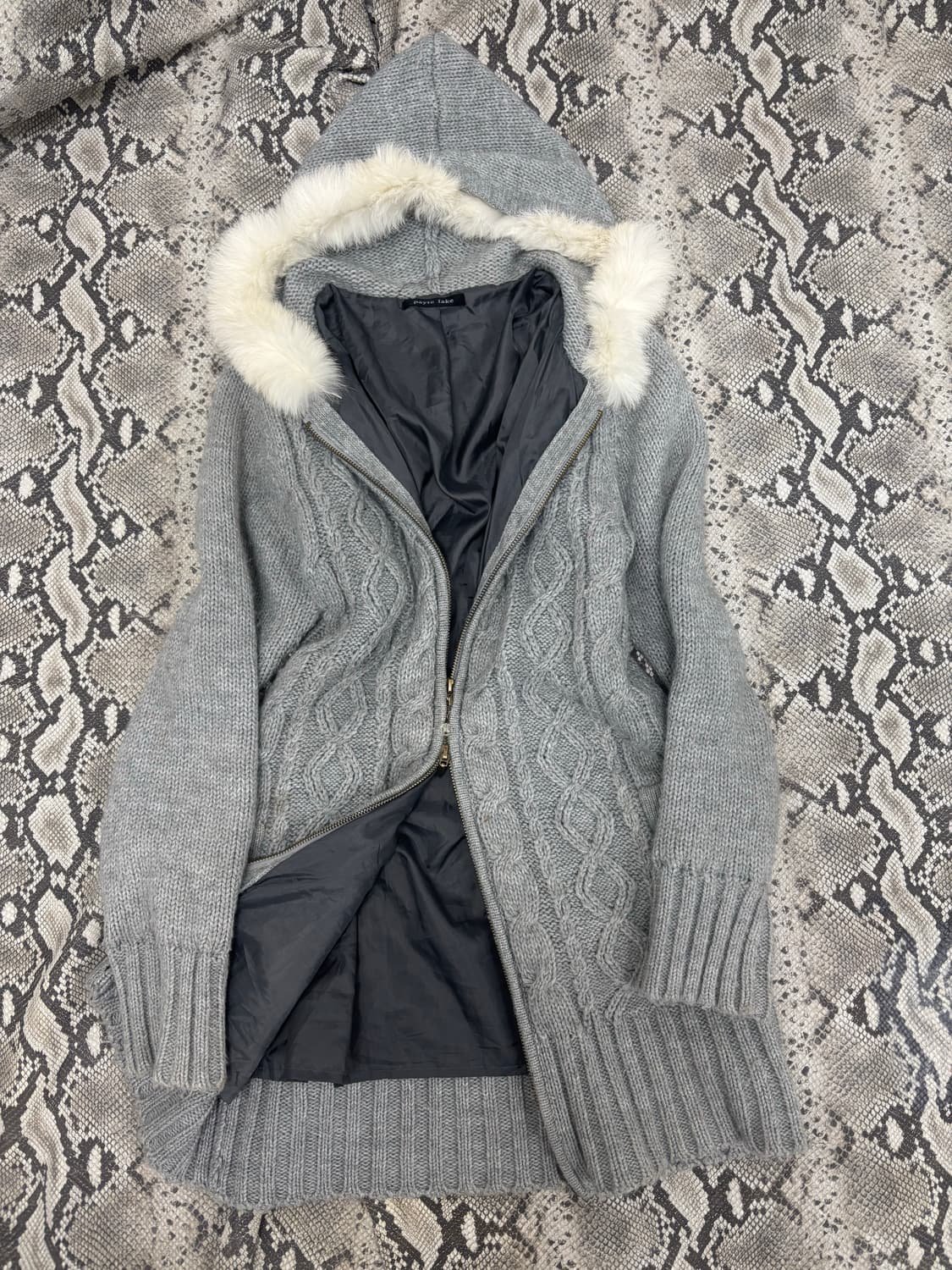 Y2K White Fur Hoodie Grey Knit Zip Up 상품이미지4