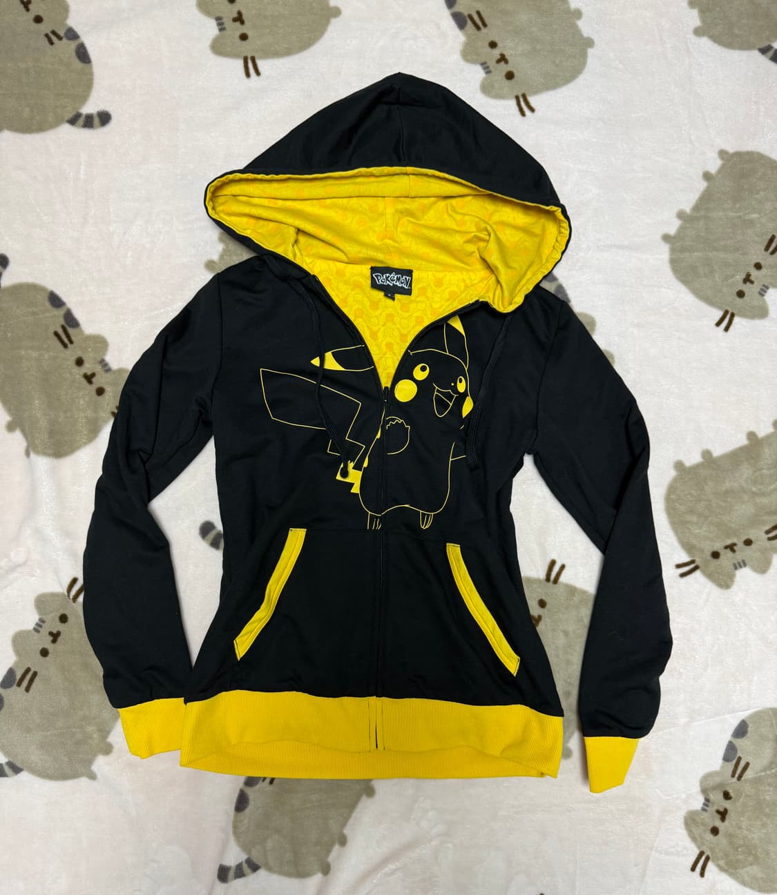 피카츄 후드집업 상품이미지1