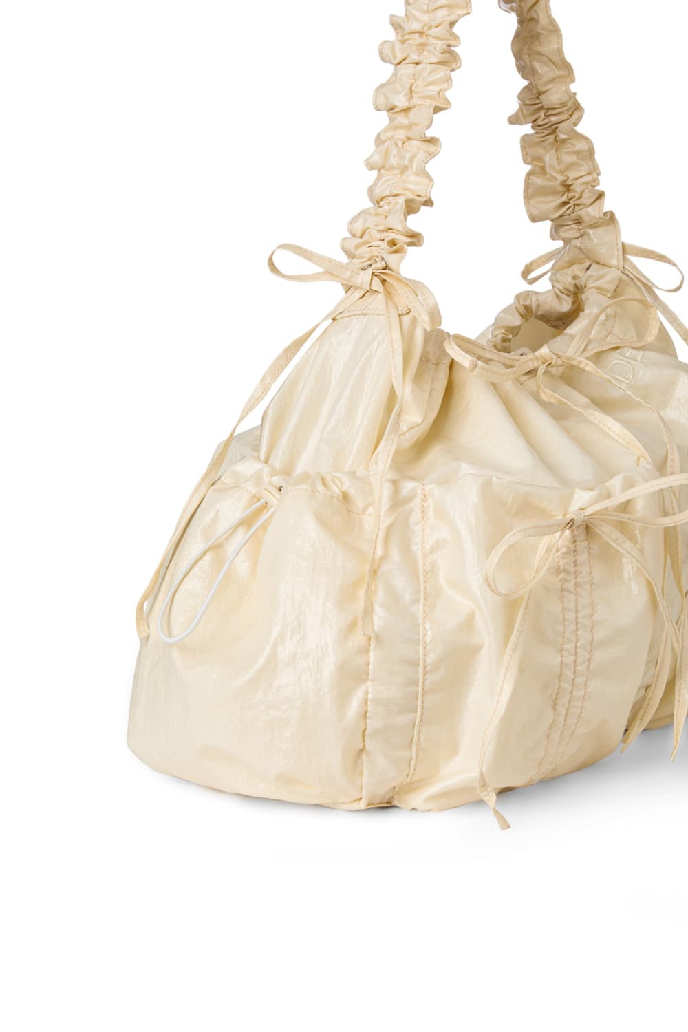 DEINET COATING SHIRRING BAG IN CREAM 다이닛 상품이미지4