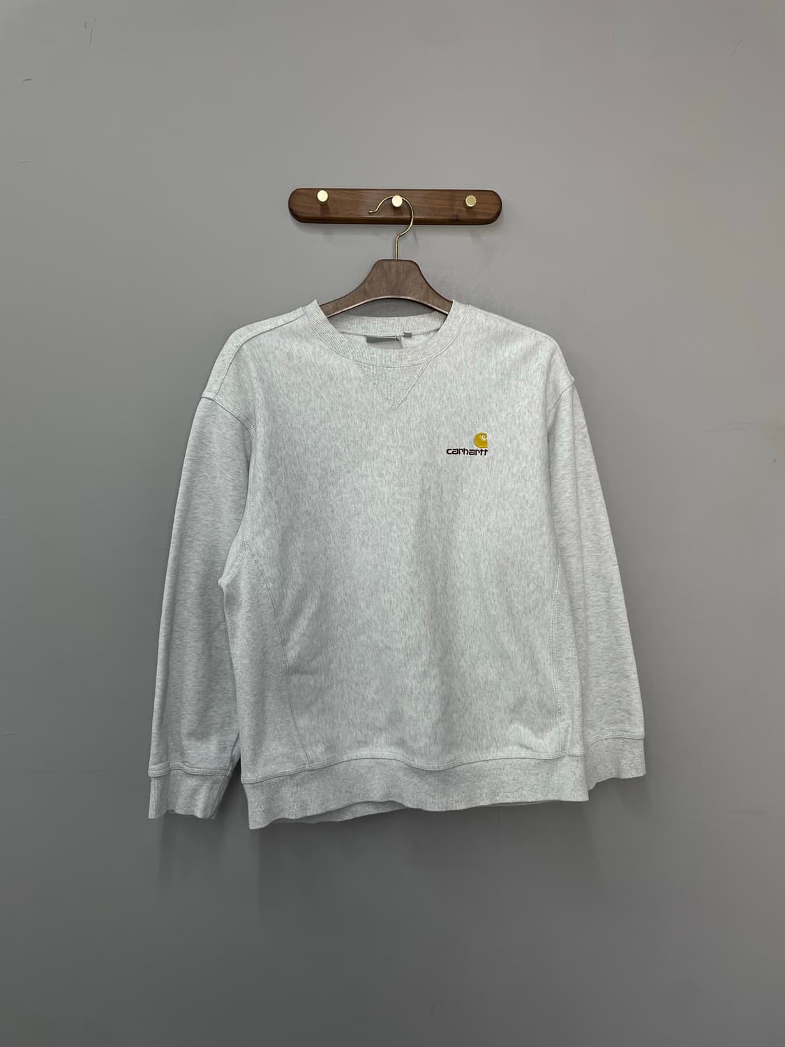 칼하트 WIP 아메리칸 스크립트 맨투맨 H2567 상품이미지2