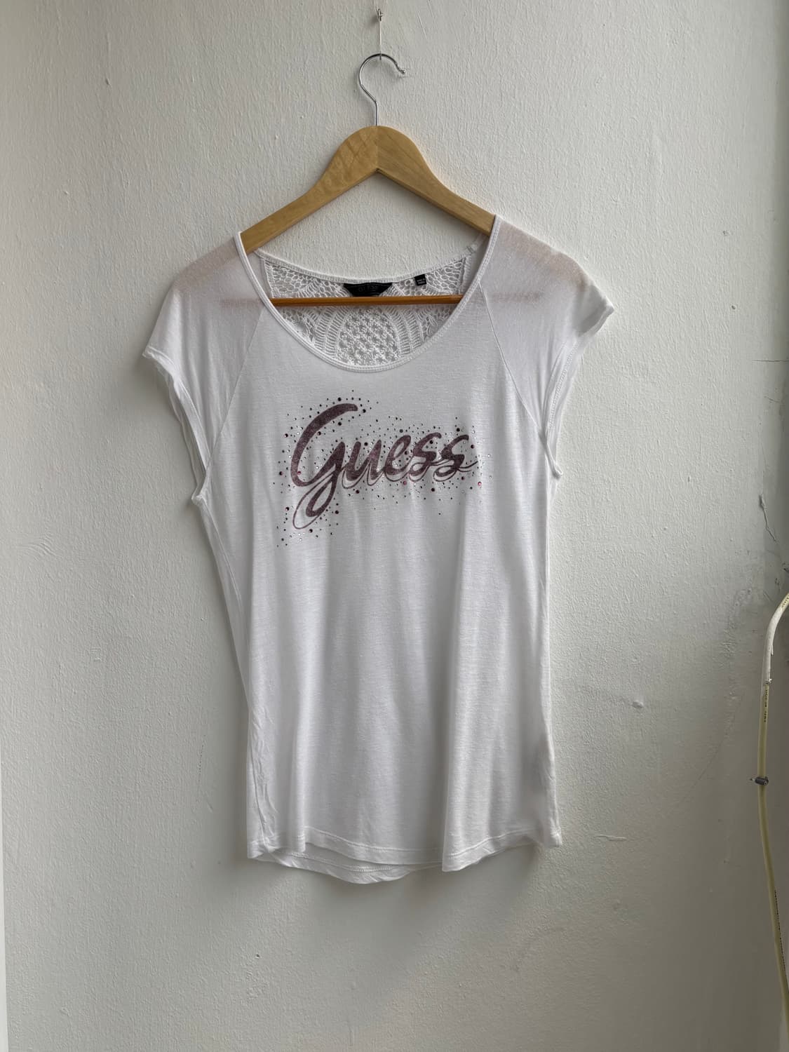 Guess Cubic White T-shirt 상품이미지1