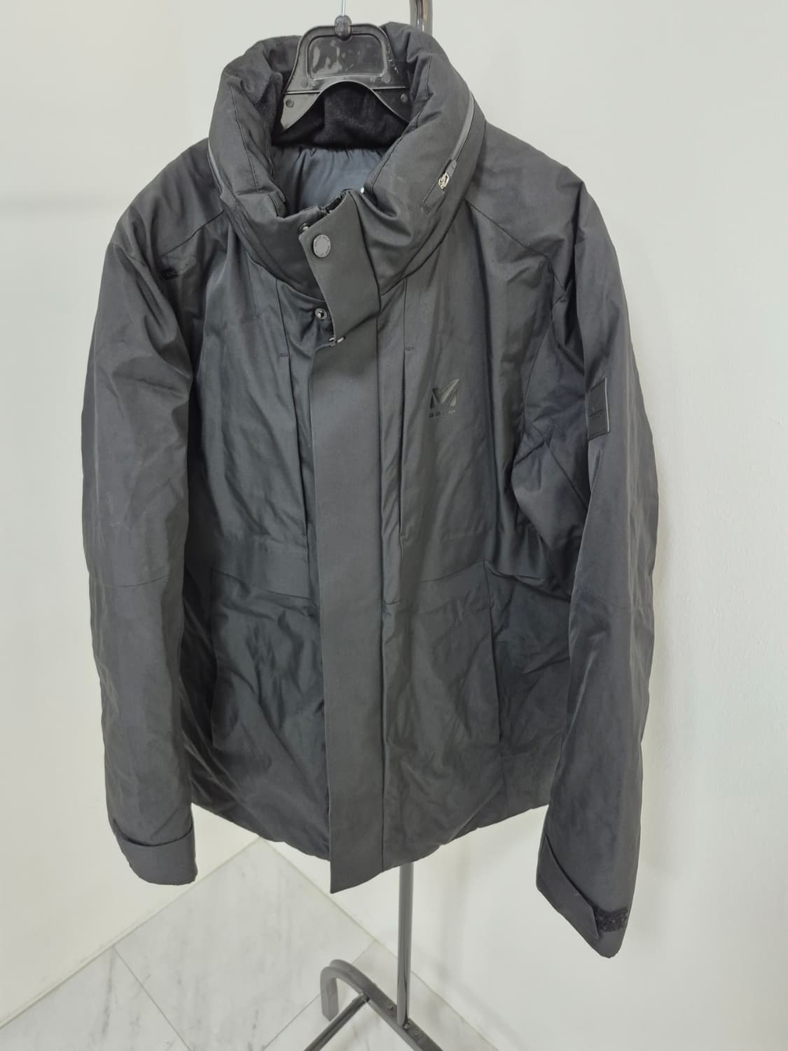 밀레 골프 정품 오리털 경량패딩 95사이즈 팝니다  상품이미지1