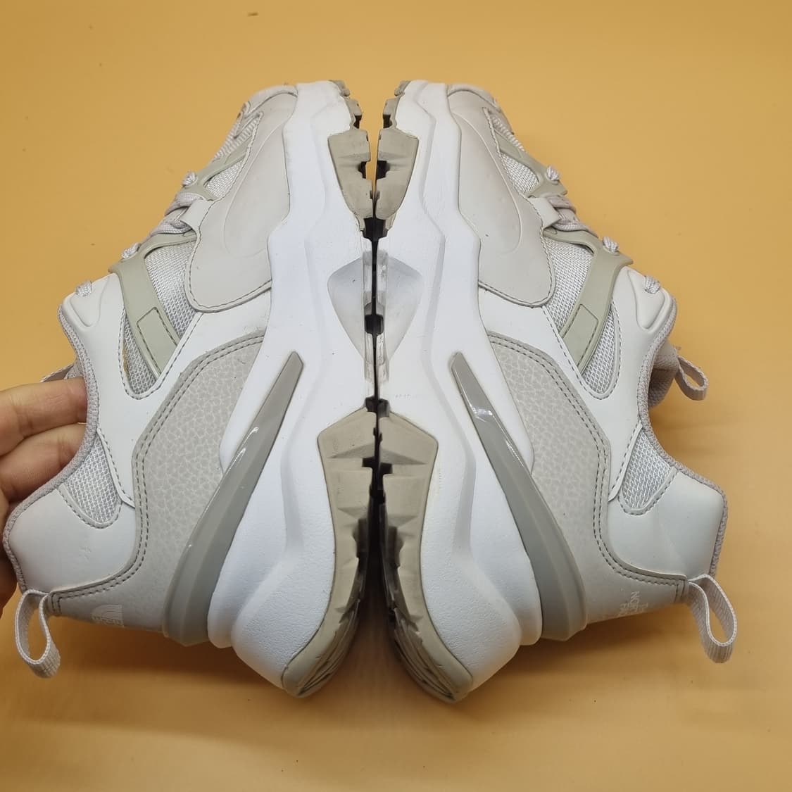 노스페이스 헥사 여성운동화240  상품이미지5