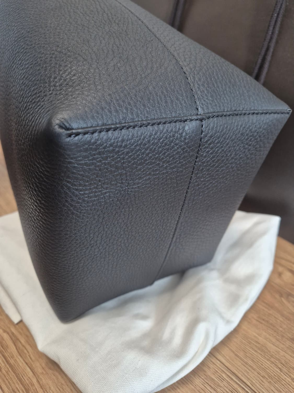 더로우 파크백 미듐 블랙 판매 (국내매장 구입) 상품이미지8