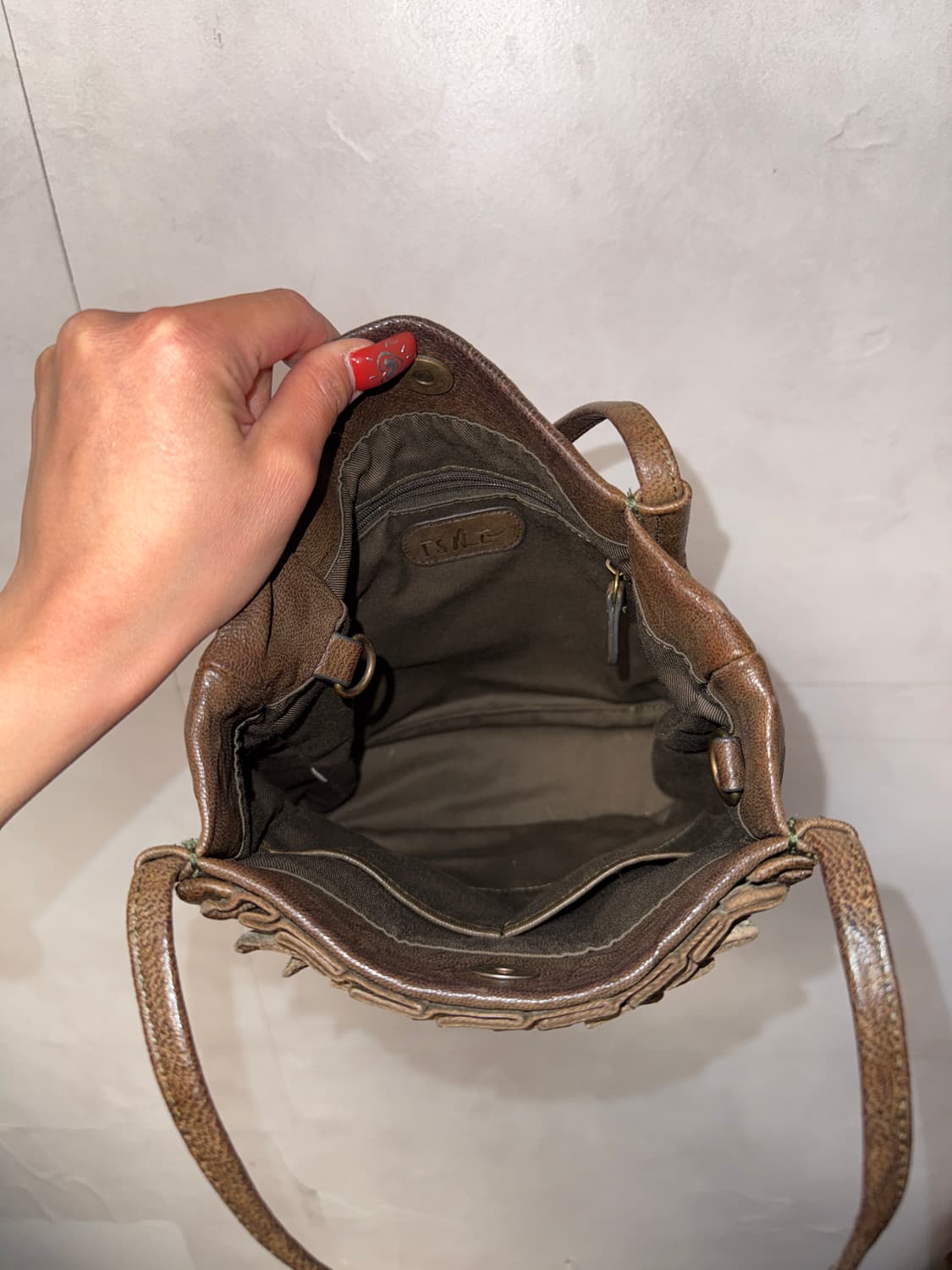 Brown ethnic leather shoulder bag 상품이미지5