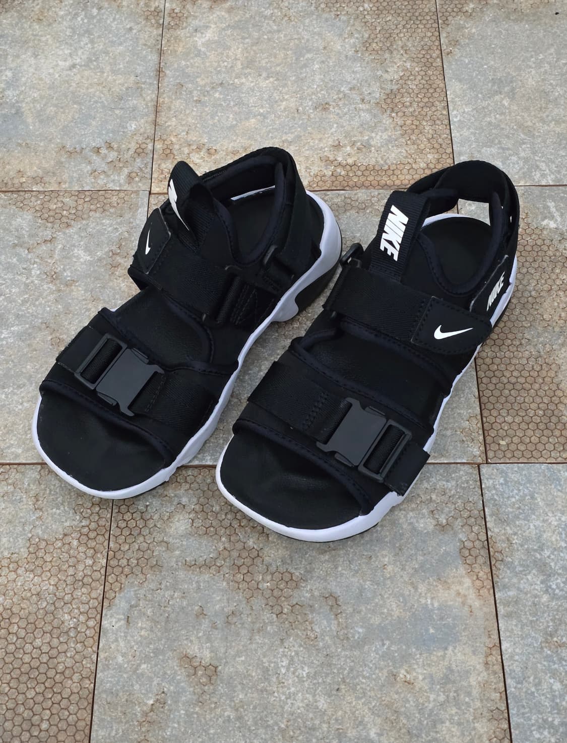 (220)나이키 캐년 블랙 샌들 샌달 상품이미지1