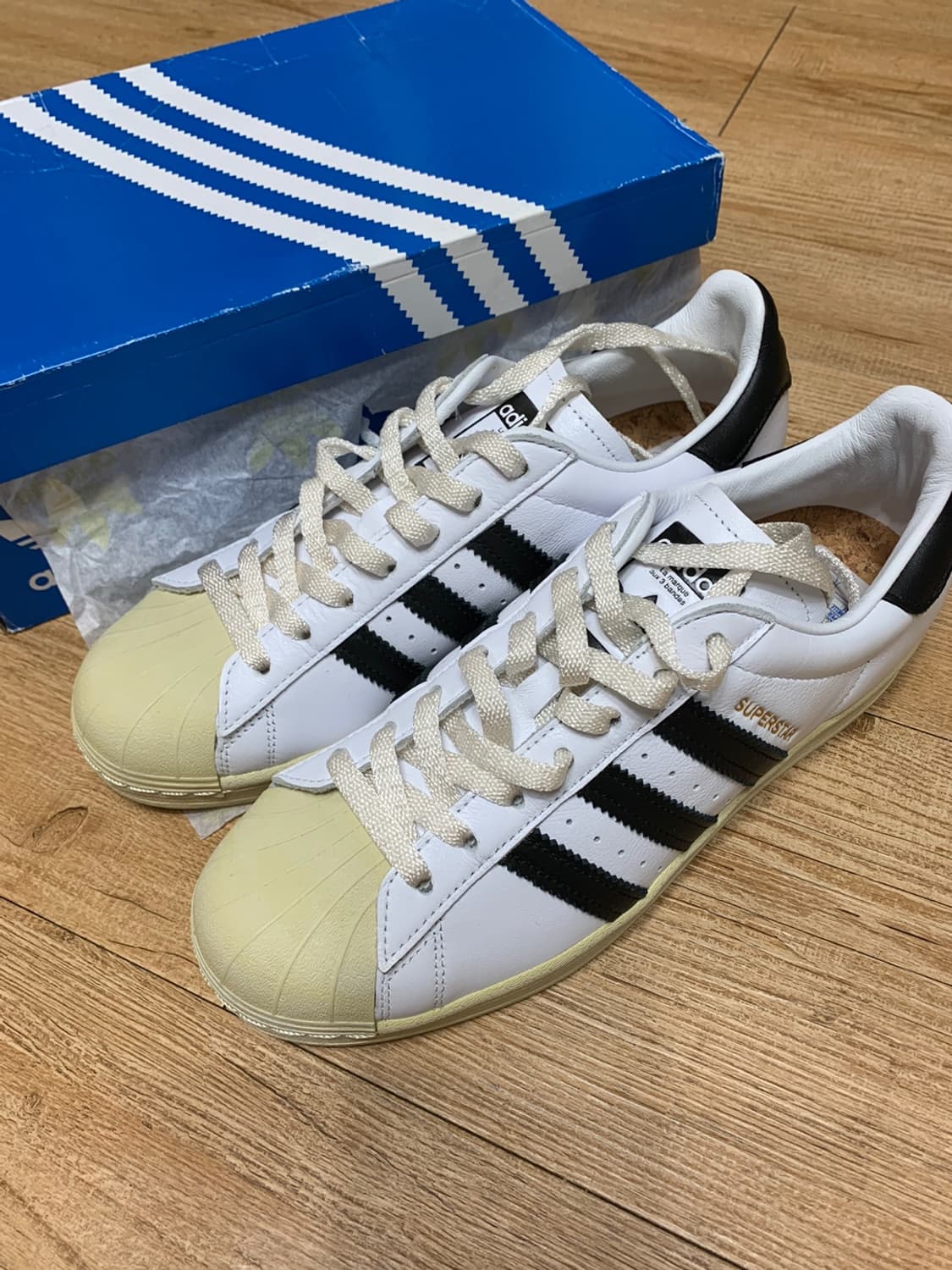 아디다스 슈퍼스타 프리미엄화이트265 새제품 상품이미지2
