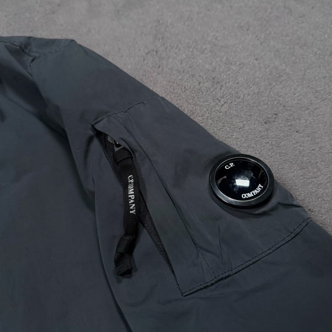 CP컴퍼니 나일론 렌즈 코트 자켓 상품이미지4