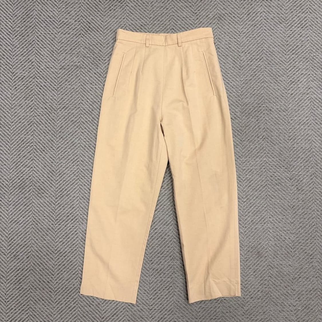 입생로랑 다트 베이지 슬랙스 v1108 상품이미지1