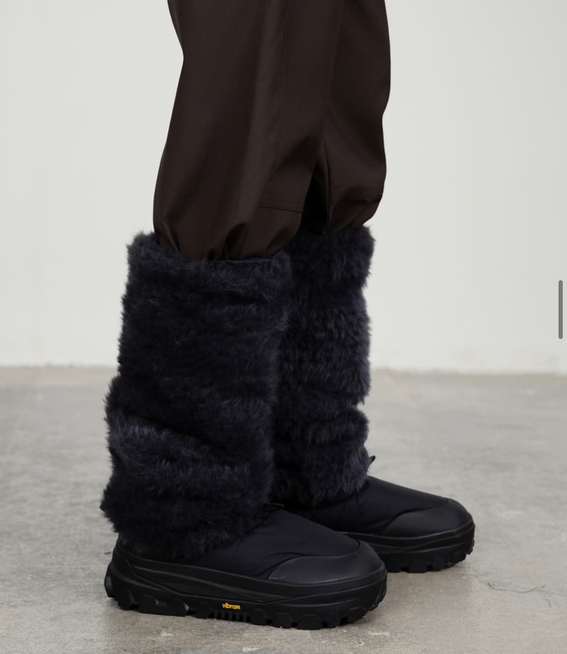 amomento 아모멘토 레그워머 HAIRY FUR LEG WARMER 상품이미지2