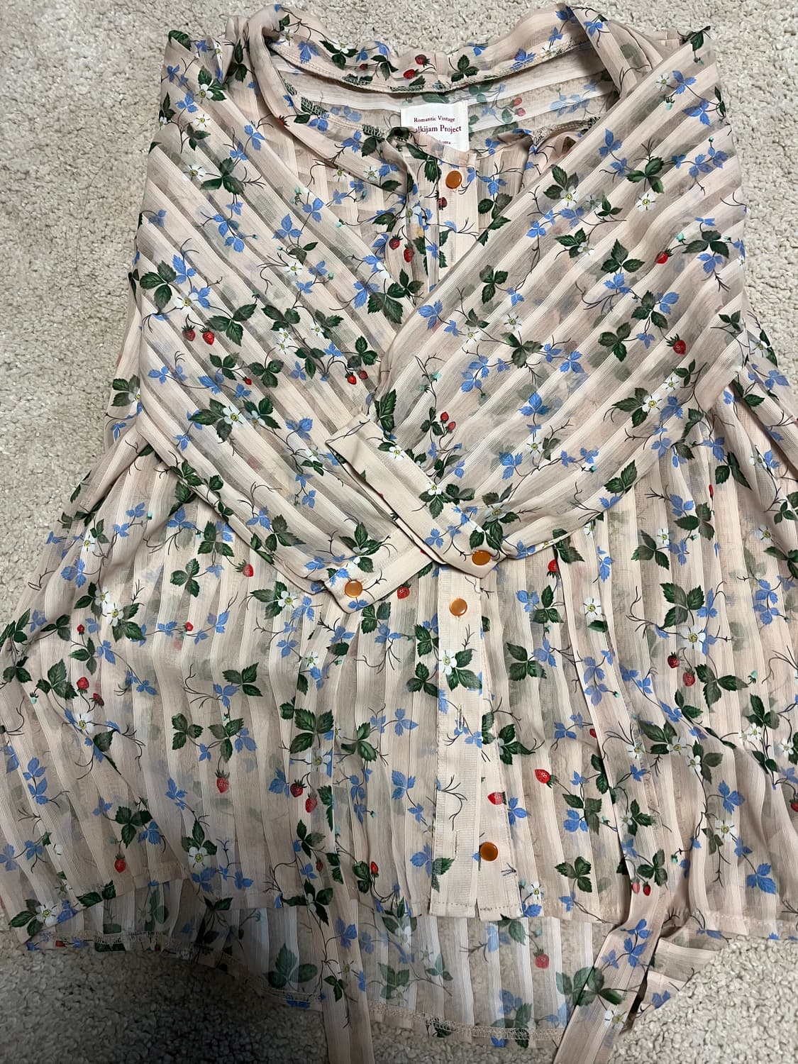 딸기쨈프로젝트 블라우스 상품이미지2