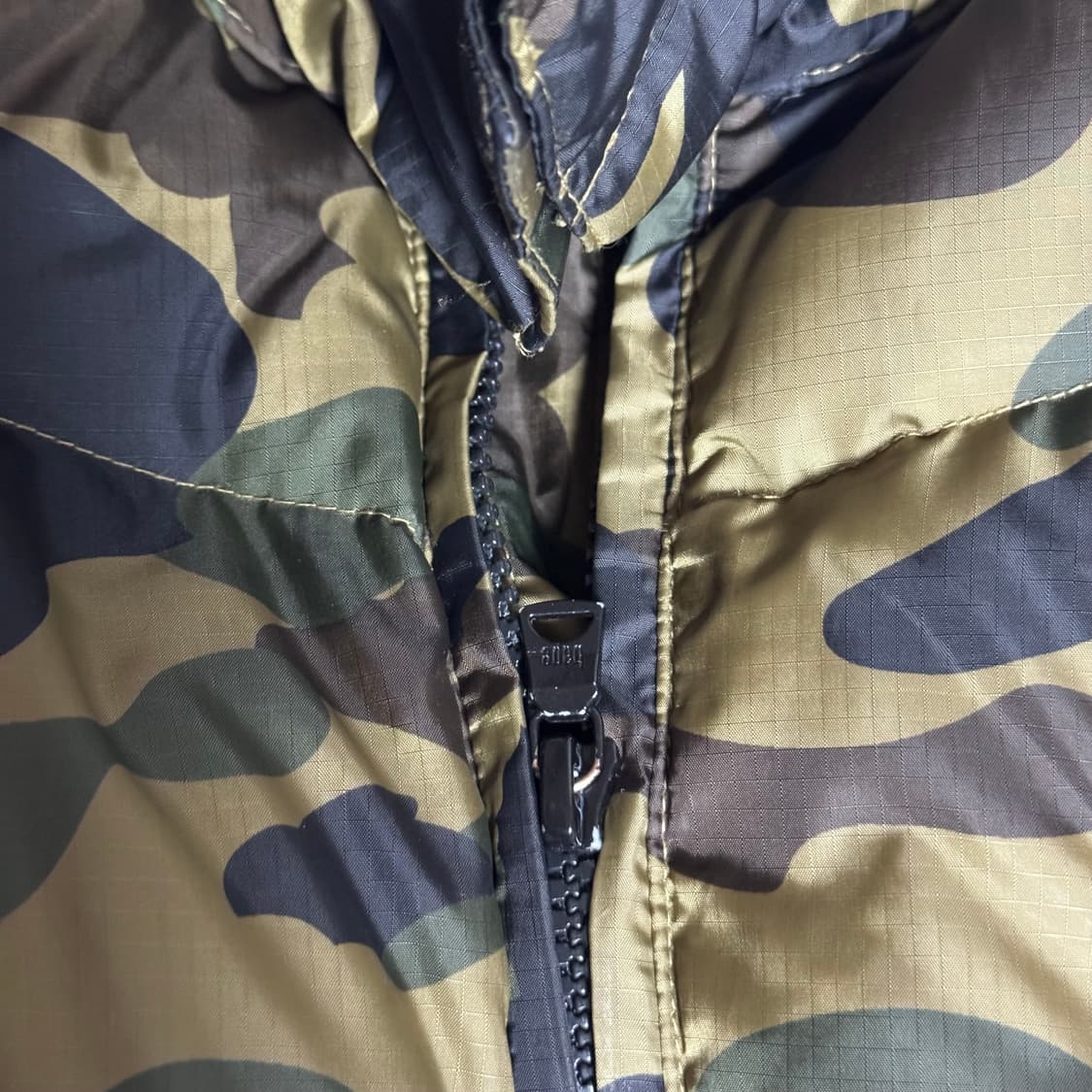 베이프 카모 녹계 패딩 상품이미지10