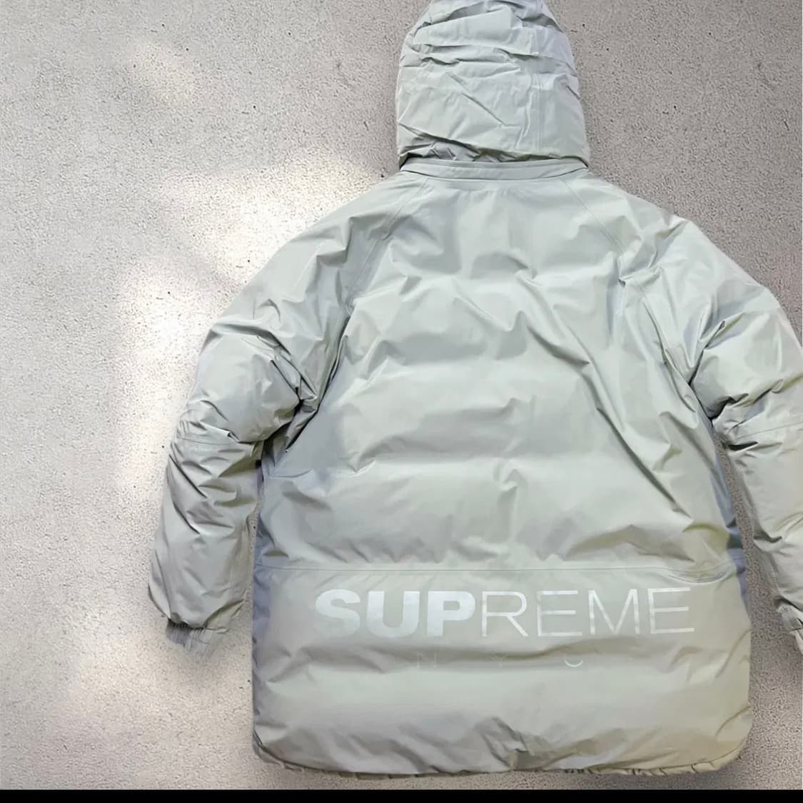 슈프림 700필 고어텍스 파카 m 상품이미지2