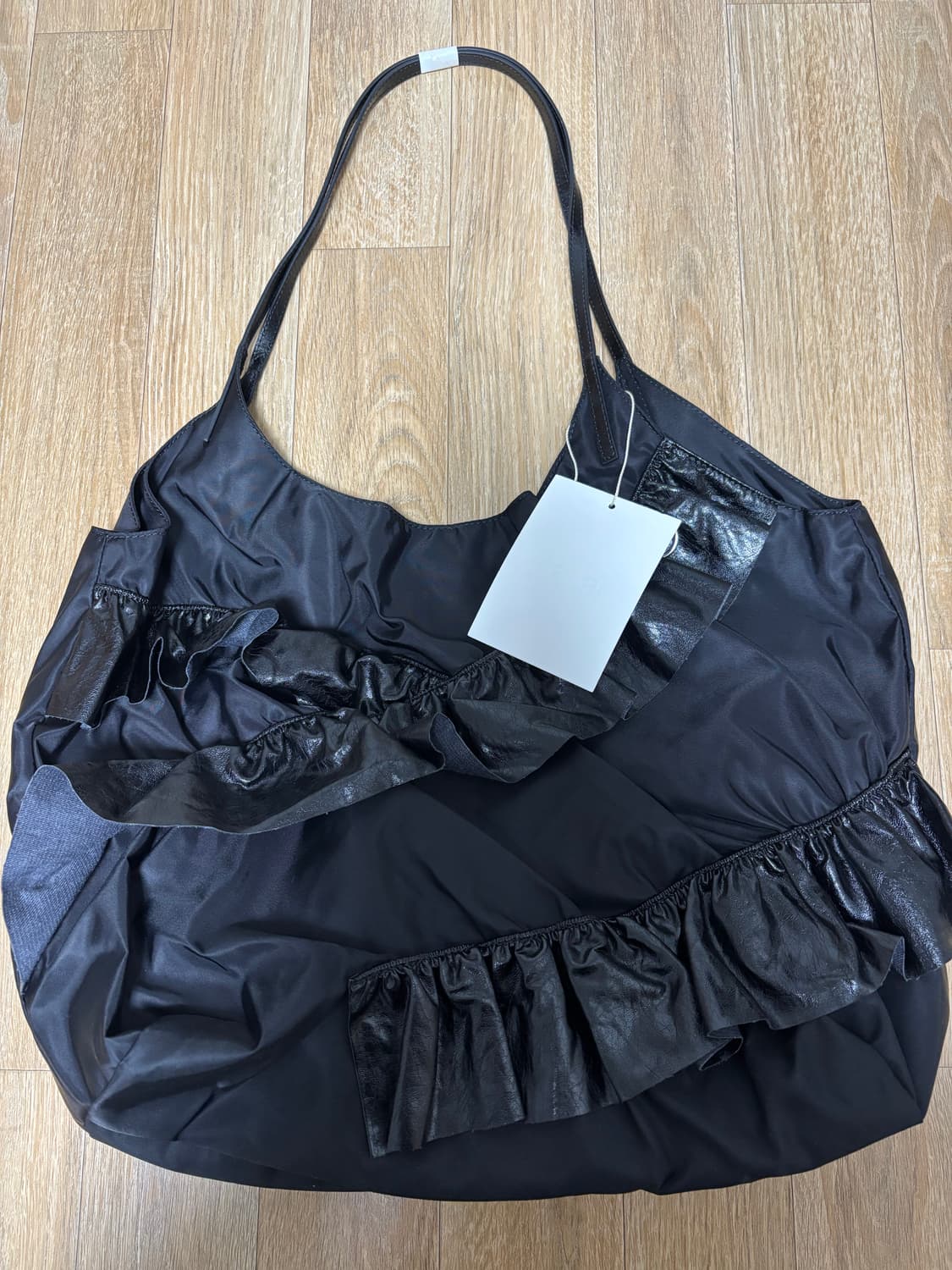 다이닛 프릴 빅백 블랙 상품이미지3