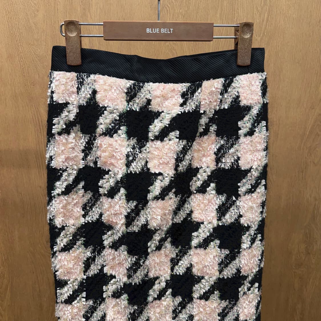 에스카다 미디 스커트 하운드투스 패턴 메탈릭 글리터 믹스 핑크 블랙 상품이미지4