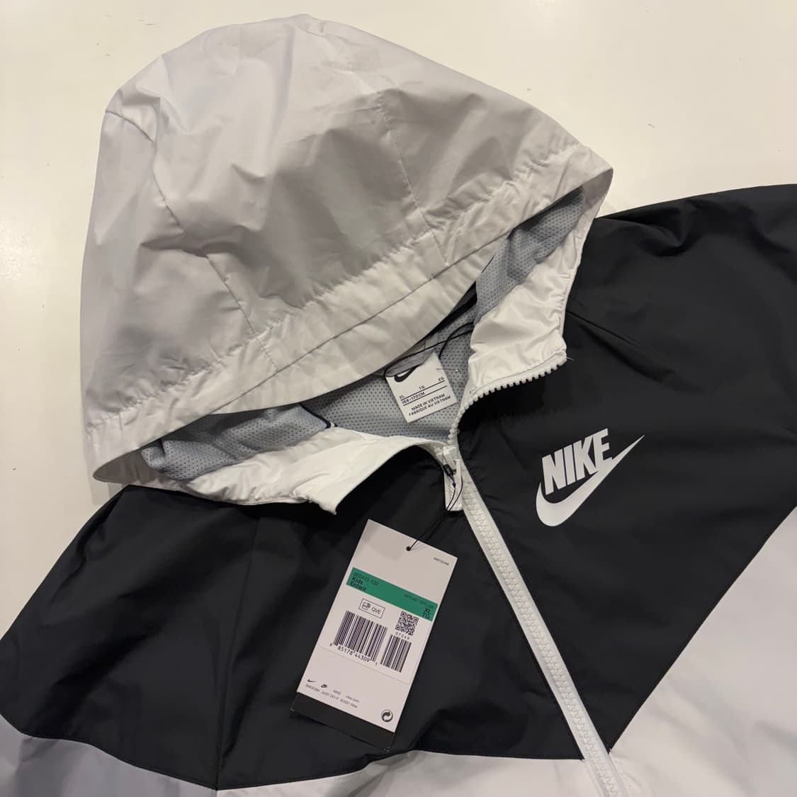 [XL] 나이키 윈드러너 주니어 바람막이 블랙/화이트/그레이 B293 상품이미지3