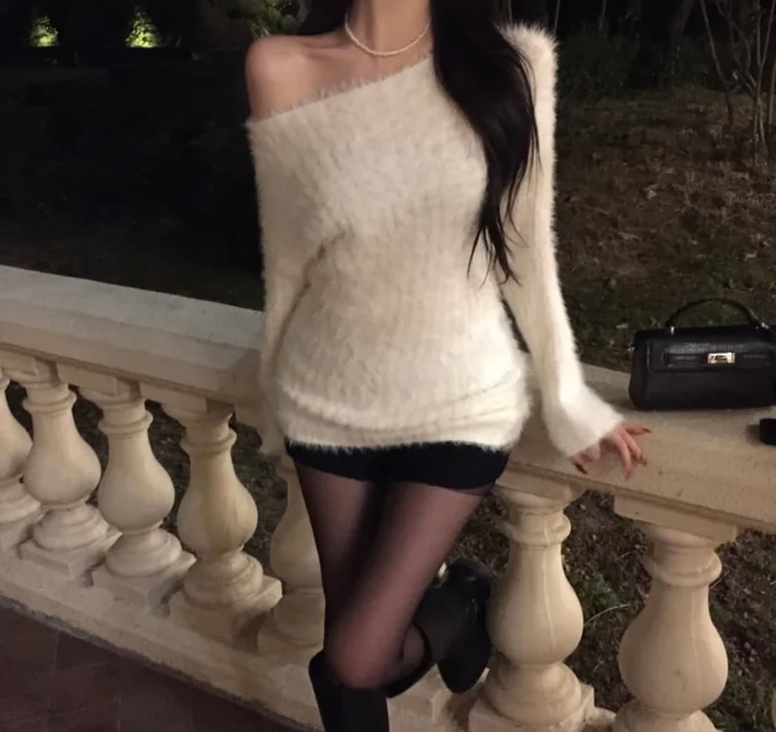 y2k 여리핏 오프숄더 화이트 아이보리 크림 니트 상품이미지1