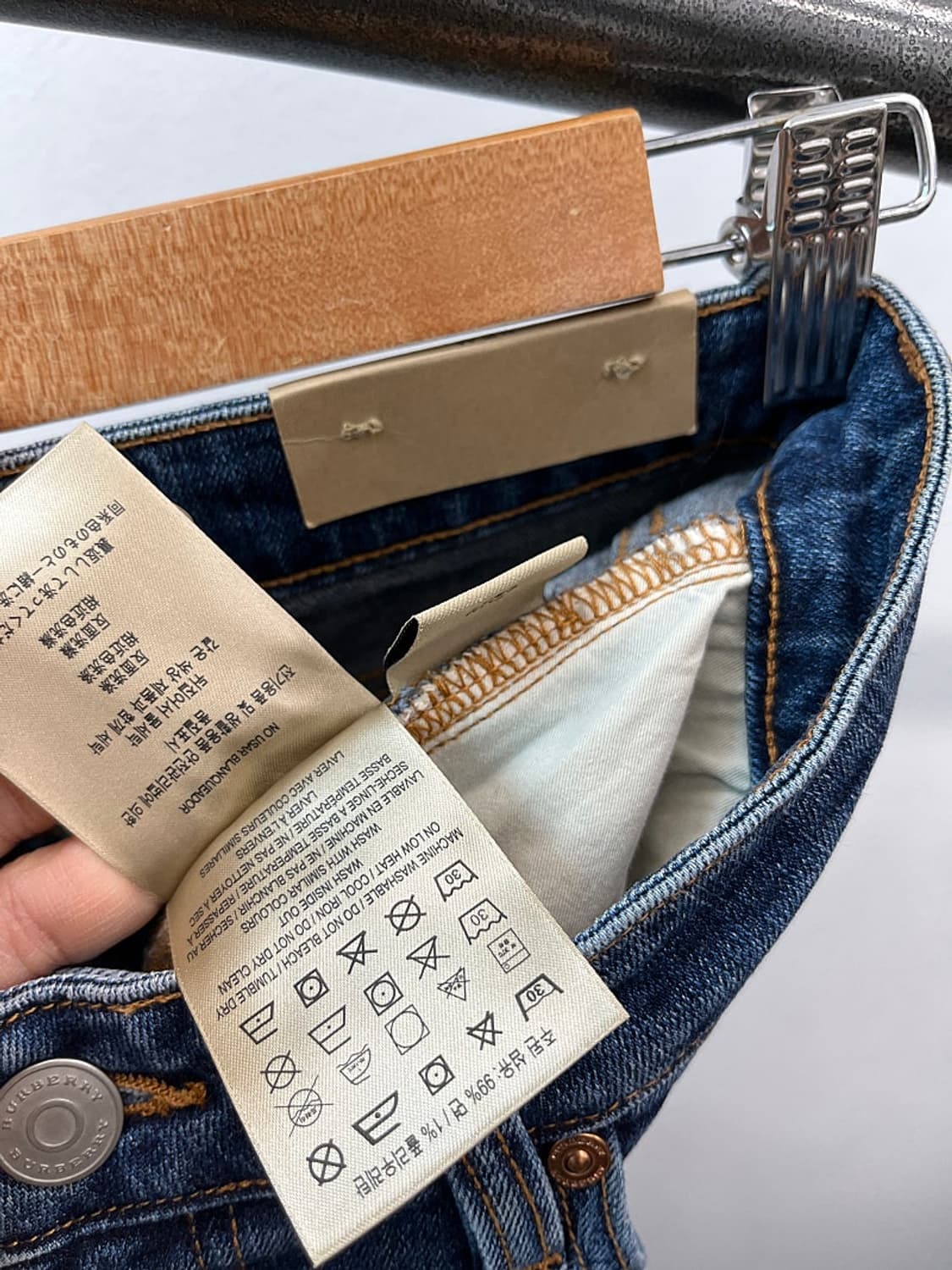 여) 버버리 자수 중청 크롭진  상품이미지5