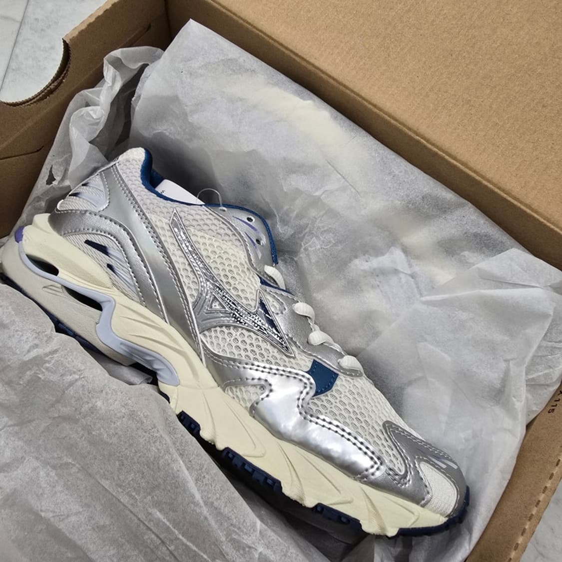 (새상품) 미즈노 웨이브 라이더10 아크틱 아이스 250 상품이미지1