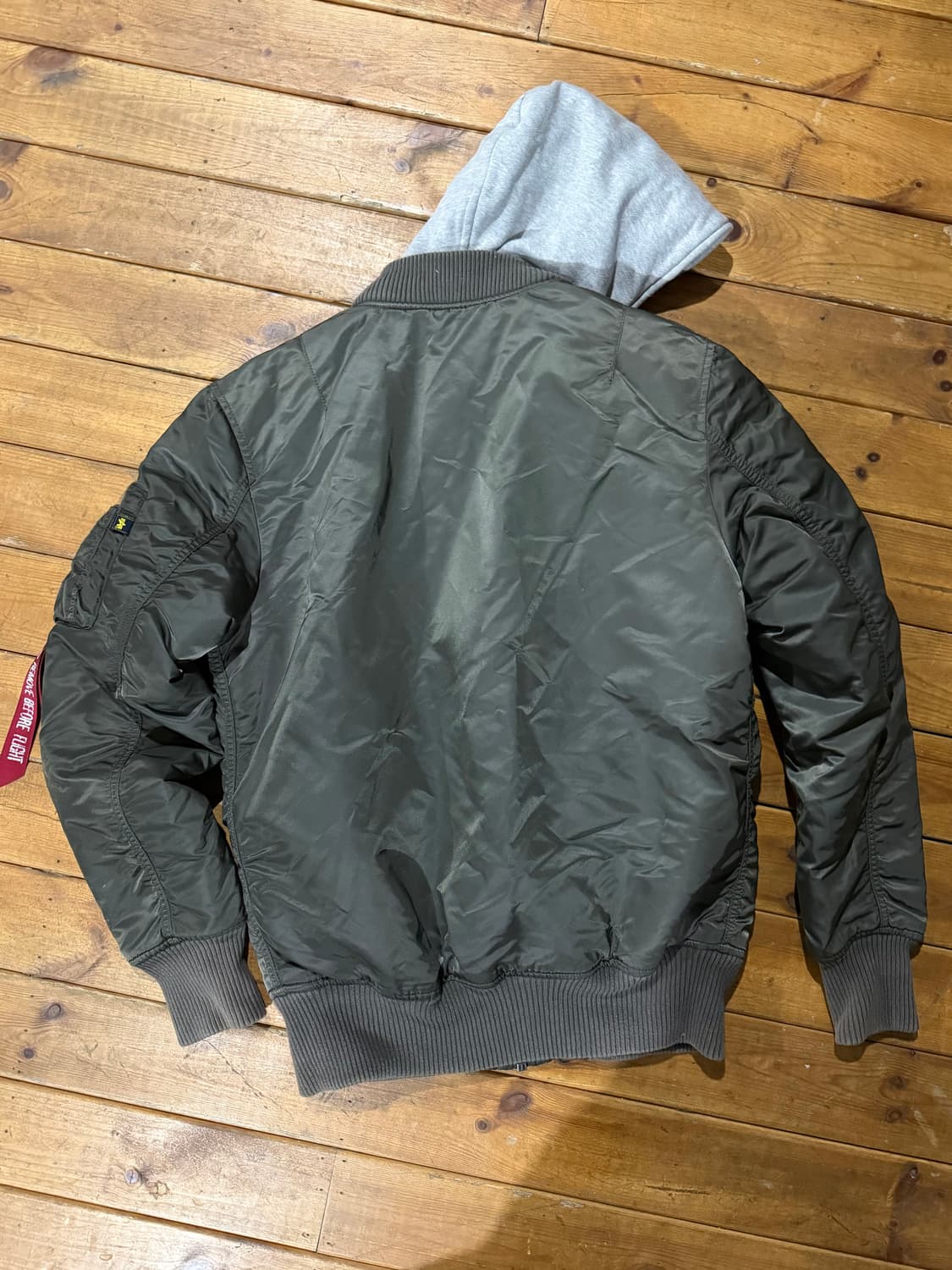 알파인더스트리 ma-1 후드봄버 상품이미지5